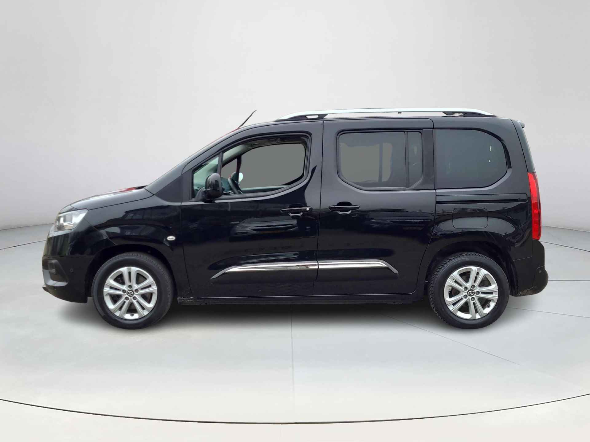 Toyota PROACE CITY Verso 1.2 Turbo Dynamic Automaat | Apple CarPlay | Navigatie | Rijklaarprijs incl. garantie | - 3/37