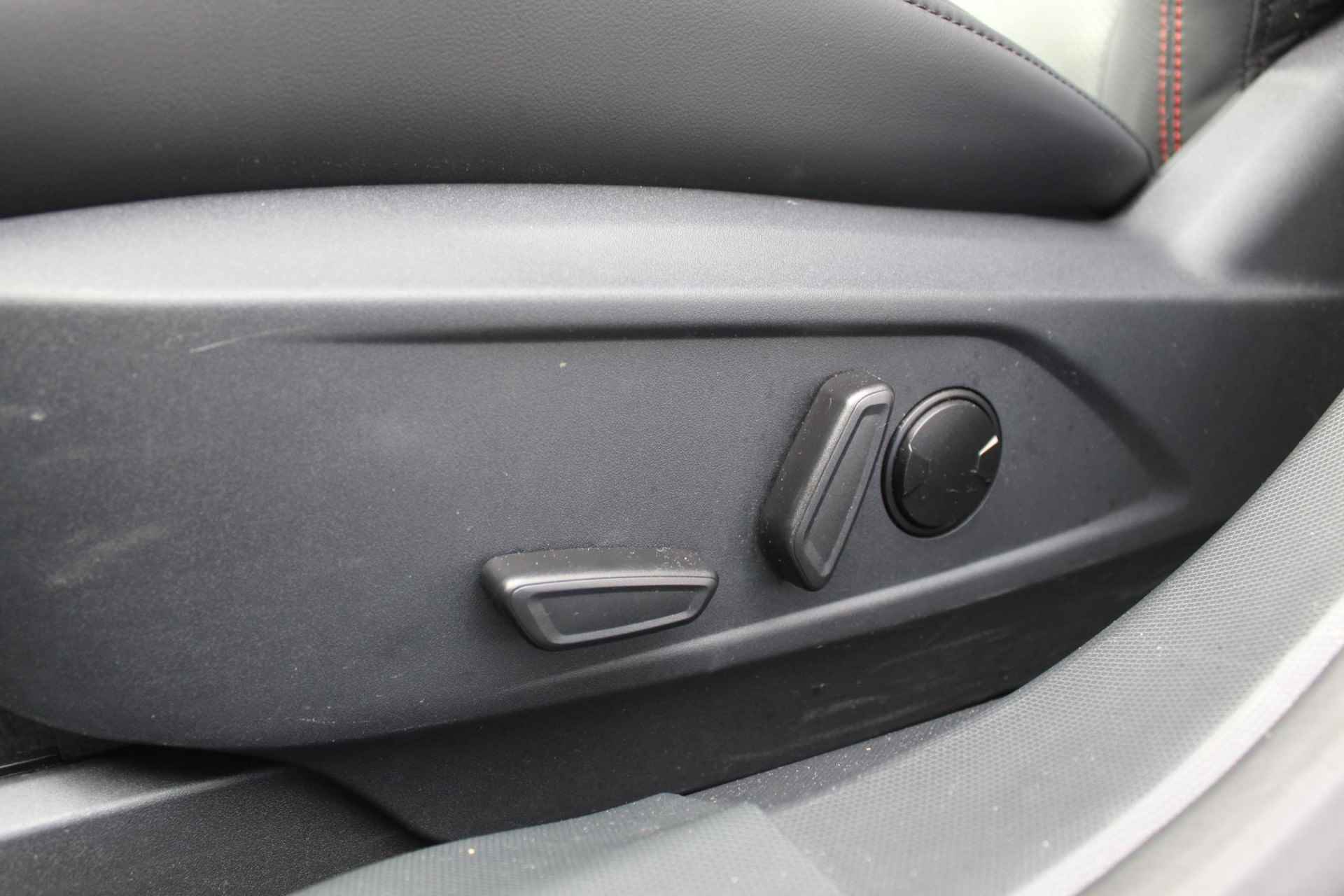 Ford Mustang Mach-E 75kWh AWD | 12% bijtelling | Technology Pack | Elektr. achterklep | Stoelverwarming | Adapt. Cruise control | Camera | - 21/35