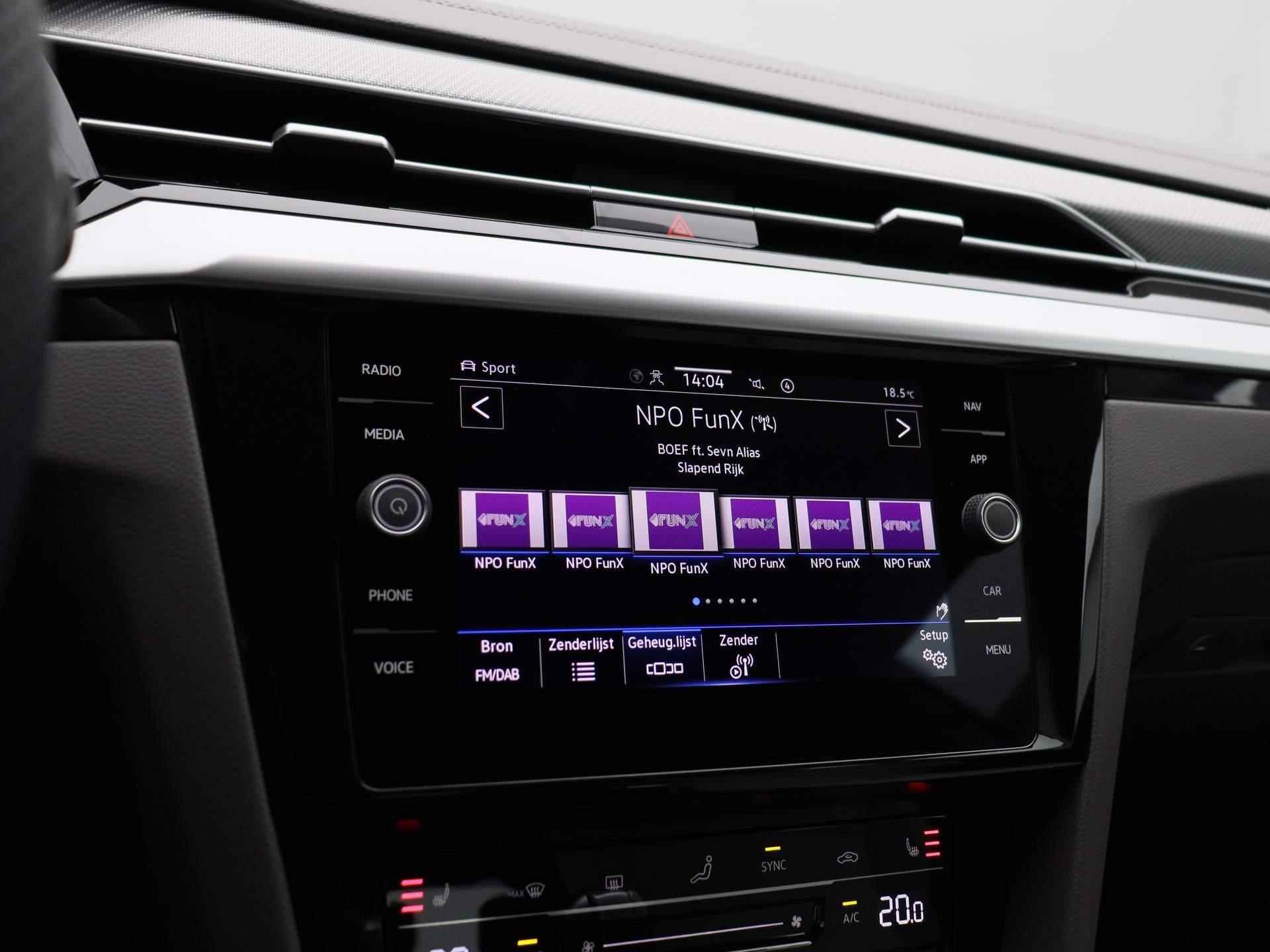 Volkswagen Arteon 1.4 TSI eHybrid Elegance | Automaat | Leder | Navigatie | Climate control | Parkeer sensoren | LMV | LED | Stoel verwarming | Apple carplay | DAB | Lage km stand - 32/43