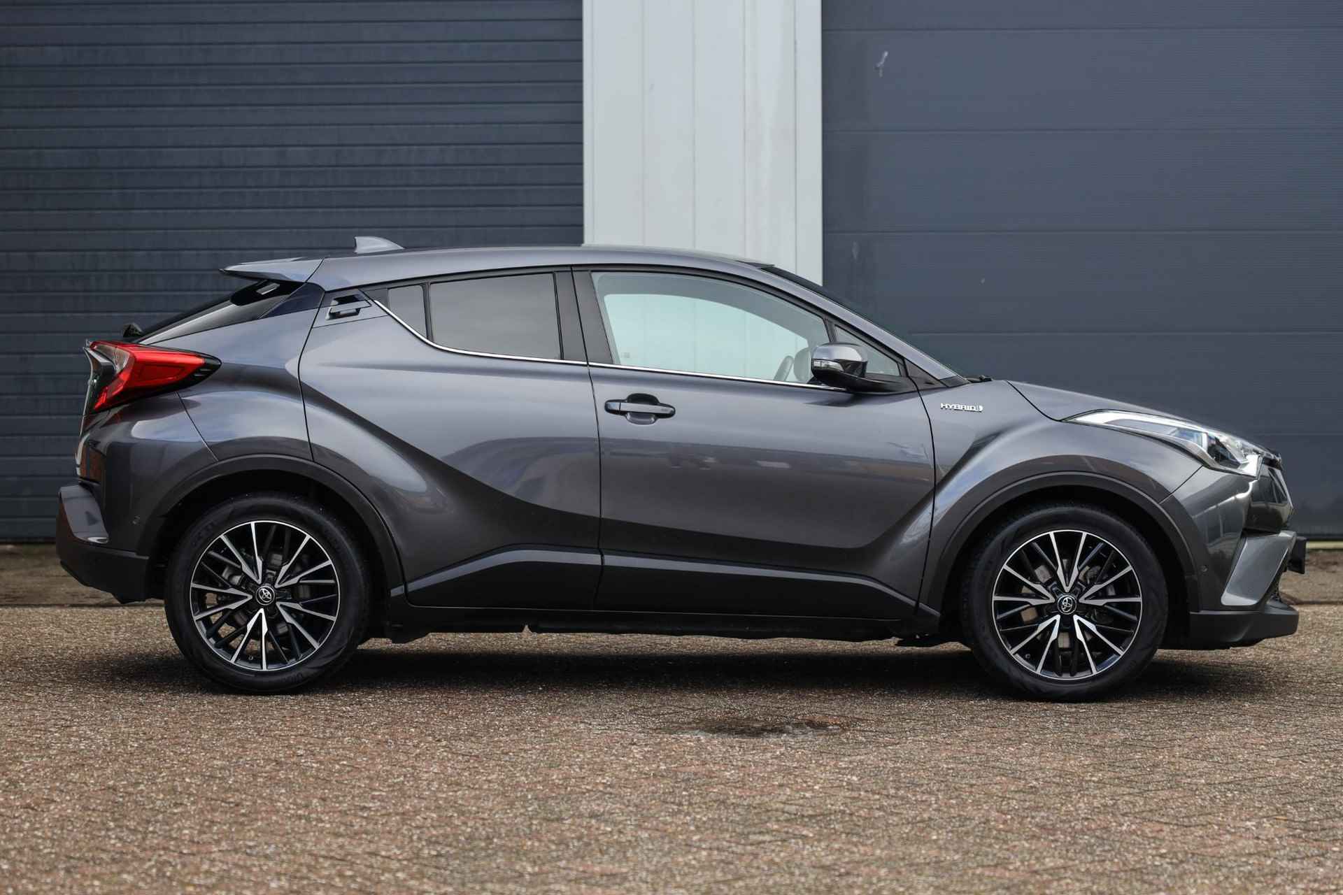 Toyota C-HR 1.8 Hybrid Executive ✅ Navi ✅ Camera ✅ Adapt Cruise - 4/34