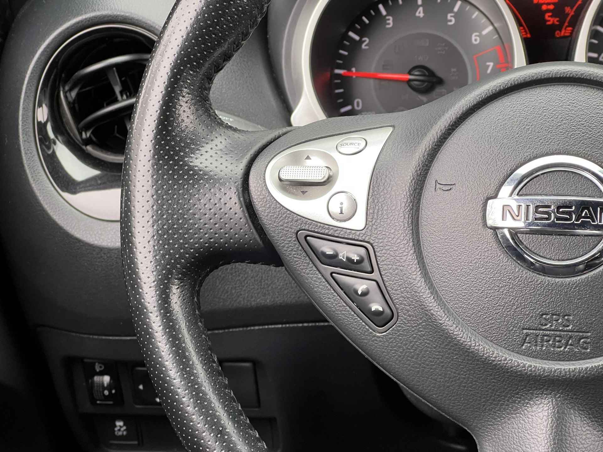 Nissan Juke 1.6 CVT N-Connecta Automaat | Achteruitrijcamera | Trekhaak | Navigatie - 23/36