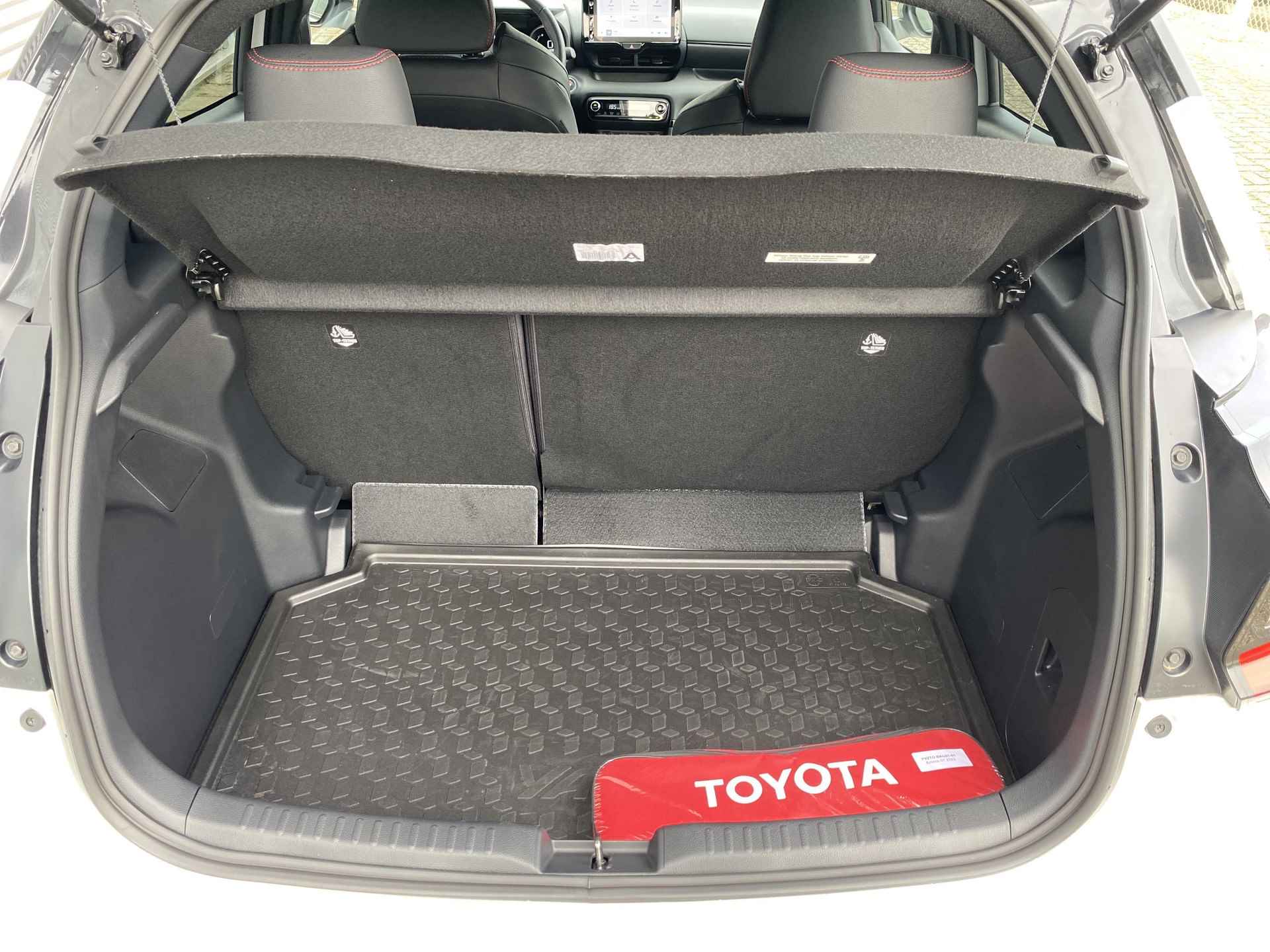 Toyota Yaris 1.5 Hybrid GR Sport - 12/22