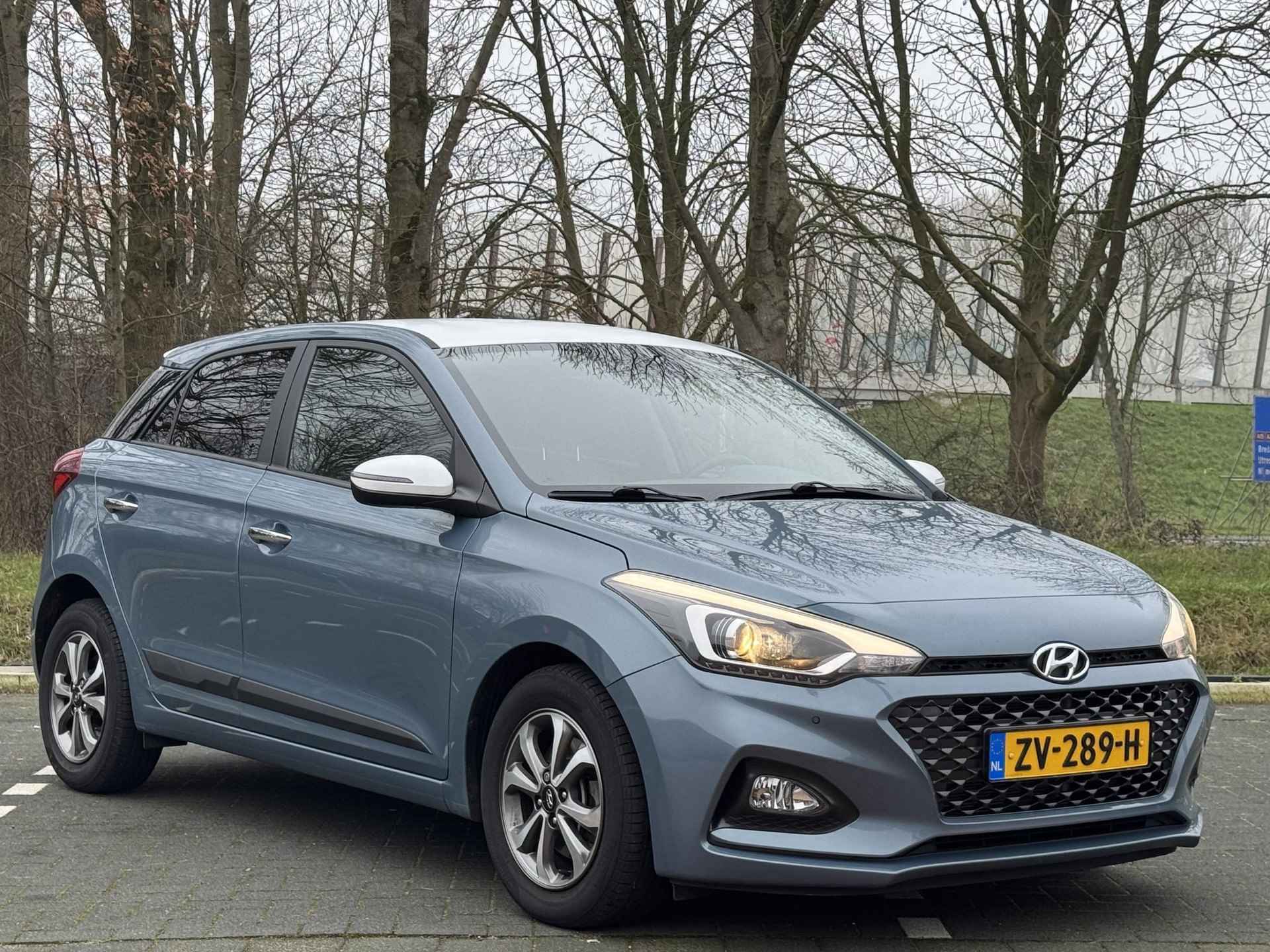 Hyundai i20 1.0 T-GDI 100PK Automaat Premium | Trekhaak  | Lederen bekleding | Camera | Contrasterende dakkleur | | - 7/38