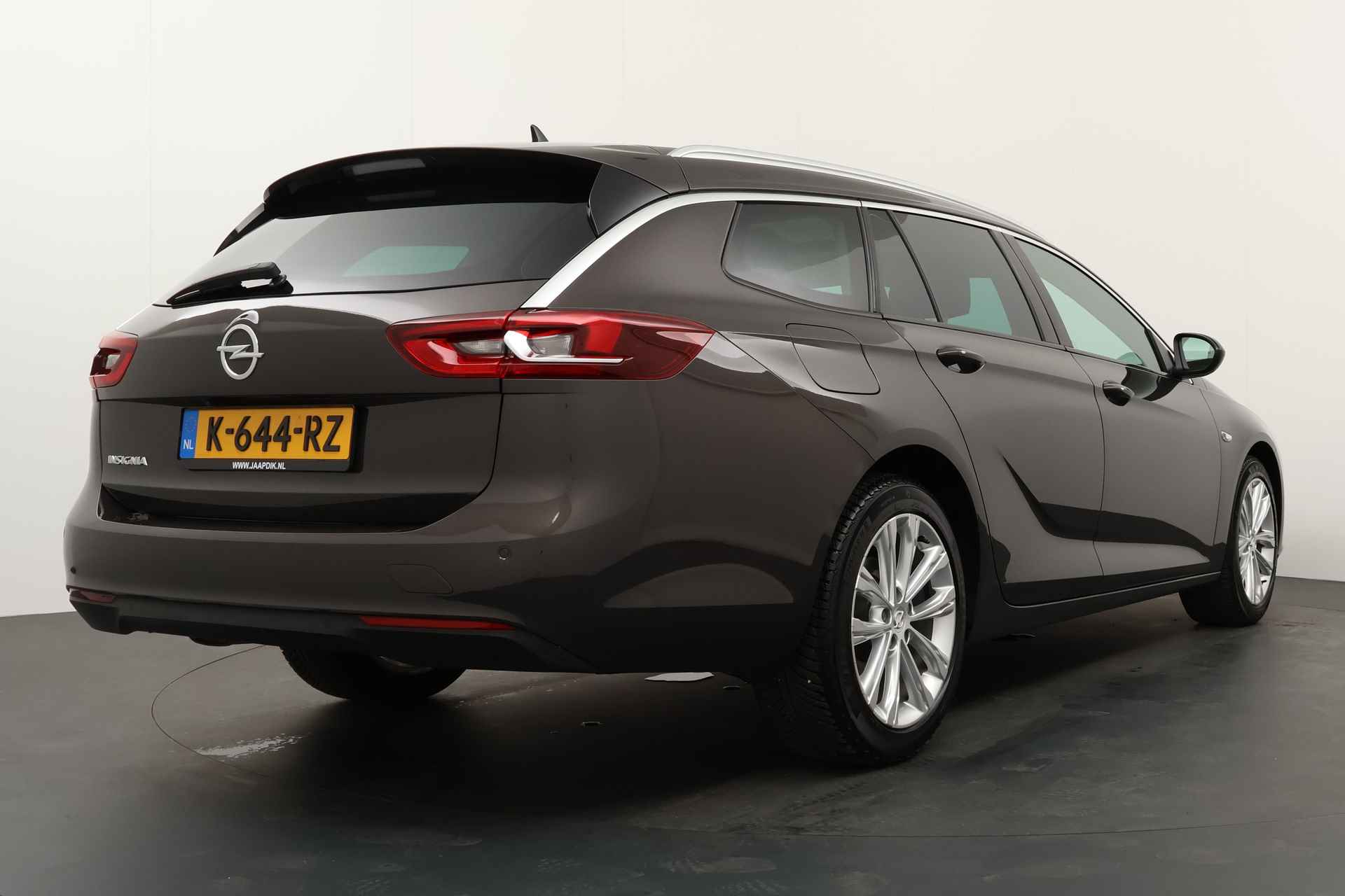 Opel Insignia Sports Tourer BWJ 2021 1.5 CDTI 123 PK Business Elegance TREKHAAK / STOELVERW. / STUURVERW. / APPLE CARPLAY / ANDROID AUTO / STOELMASSAGE / PANORAMADAK / HALF LEDER / ELEKTRA PAKKET - 3/32