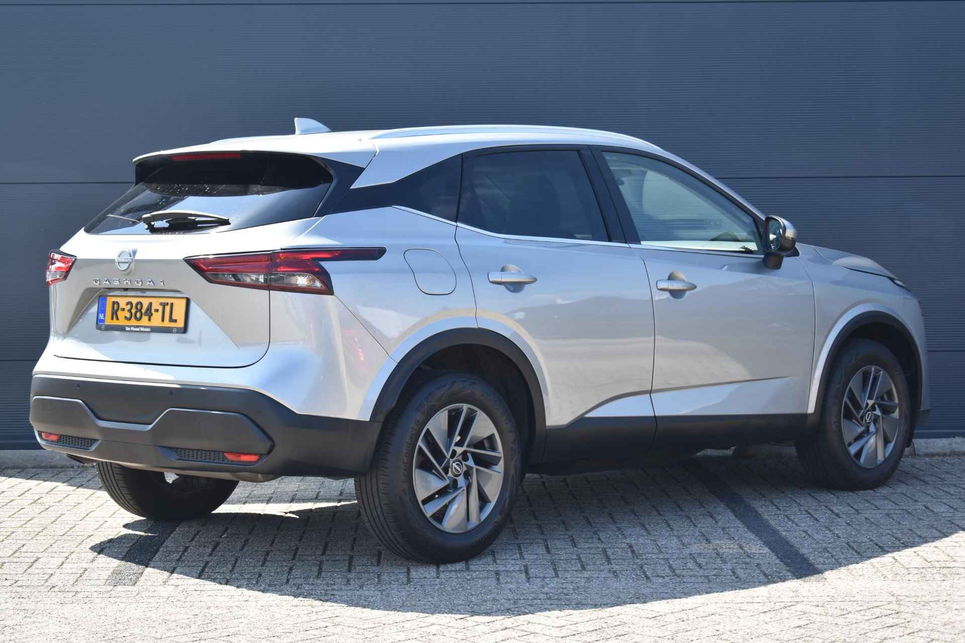 Nissan Qashqai 1.3 MHEV Acenta 140pk | Achteruitrijcamera | Panorama-dak | Carplay| Adaptive Cruise Control | Climate Control - 6/36