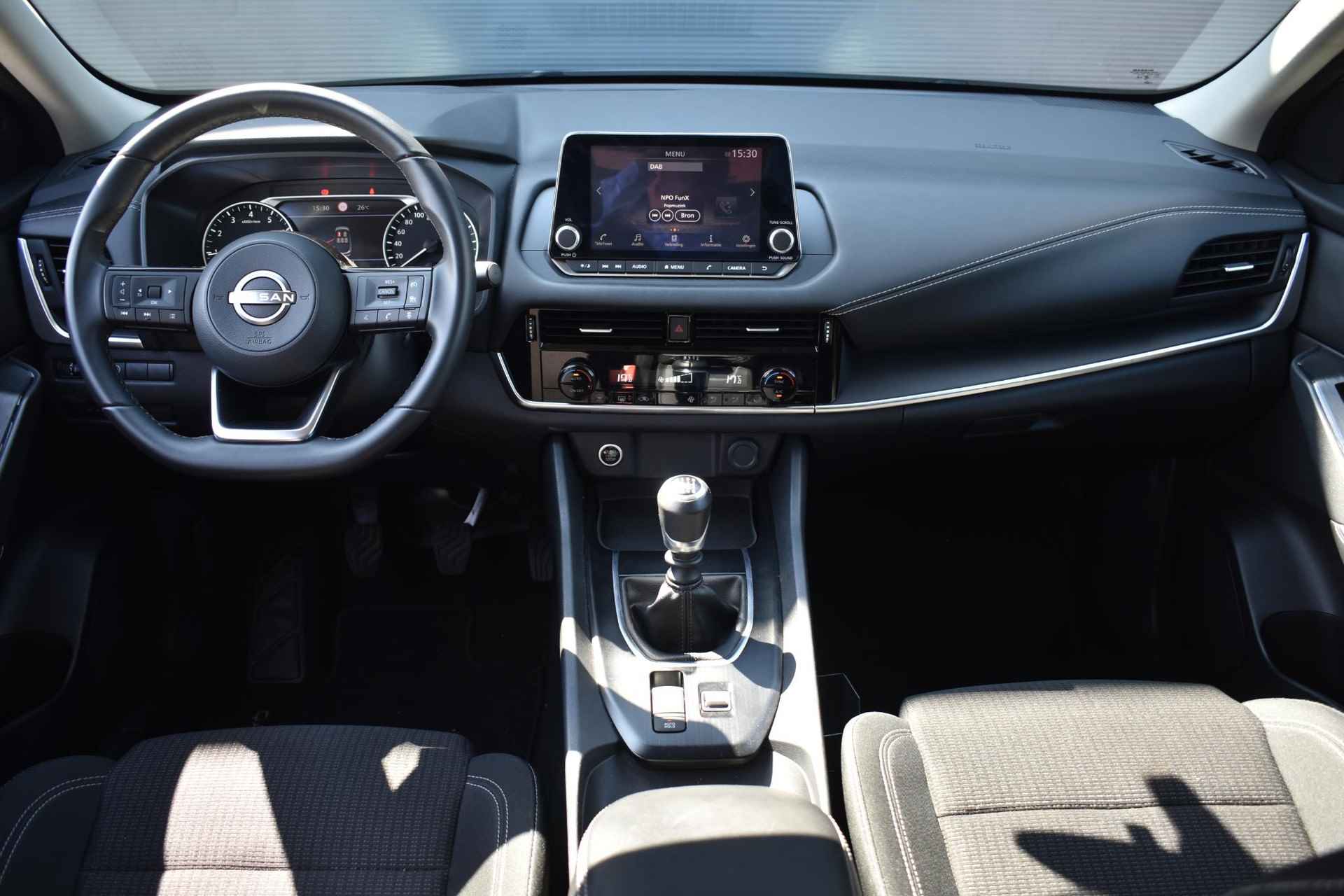 Nissan Qashqai 1.3 MHEV Acenta 140pk | Achteruitrijcamera | Panorama-dak | Carplay| Adaptive Cruise Control | Climate Control - 13/36