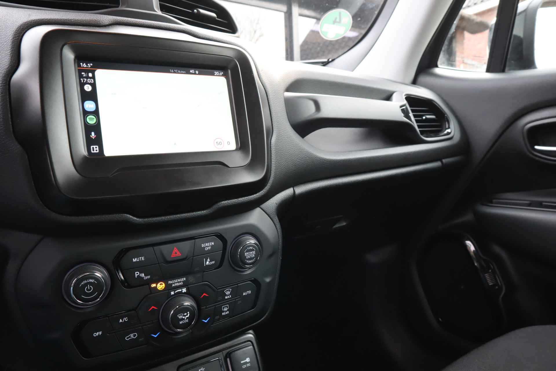 Jeep Renegade 1.0T Night Eagle | DAB Radio | Keyless | Apple carplay & Android Auto - 28/41
