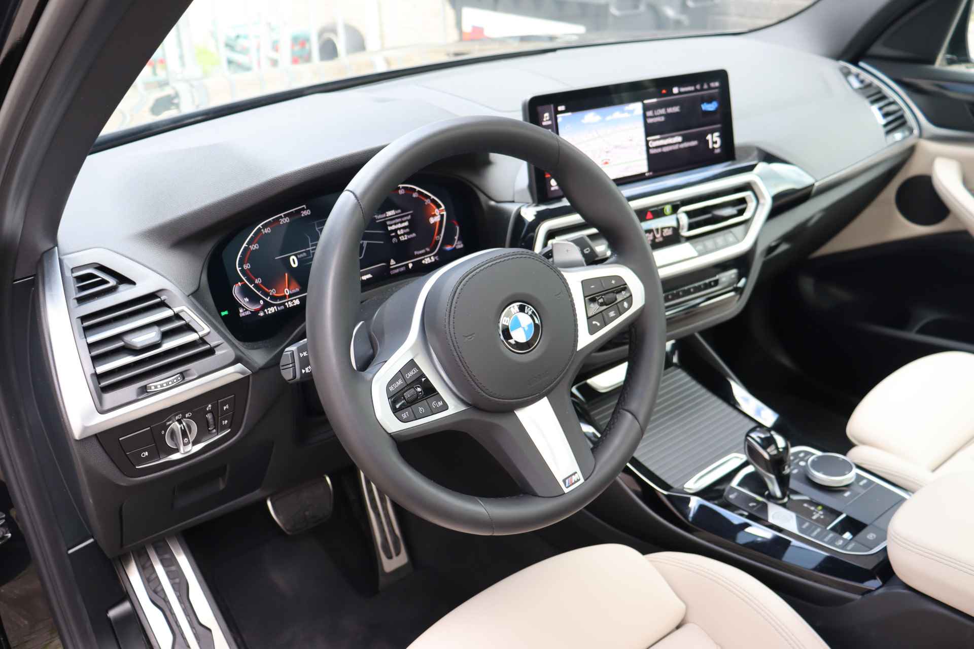 BMW X3 xDrive20d High Executive M Sport Automaat / BMW M 50 Jahre uitvoering / Panoramadak / Trekhaak / Laserlight / Sportstoelen / Parking Assistant / Leder - 15/28