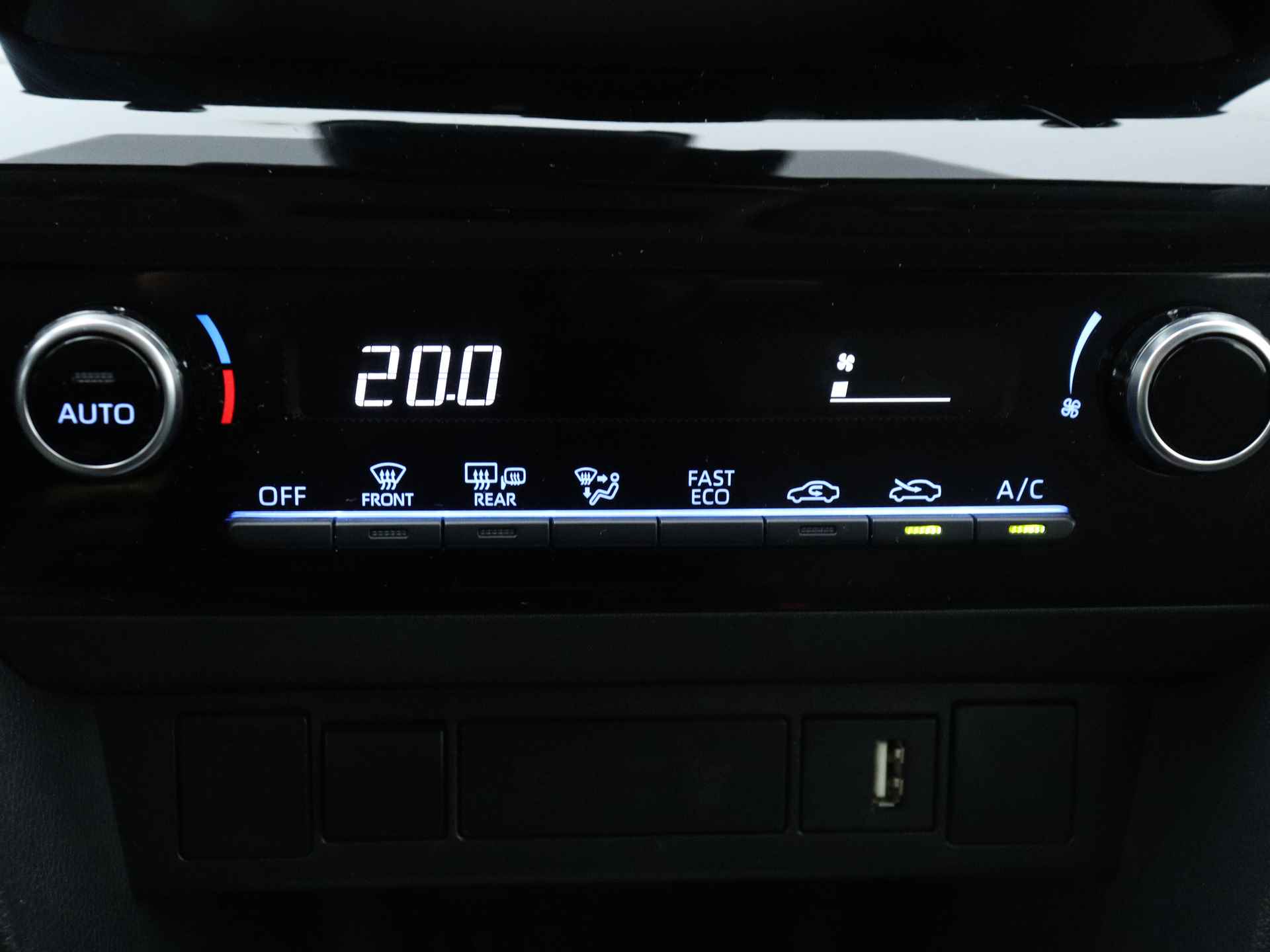 Toyota Yaris Cross 1.5 Hybrid Active Limited Automaat | Apple Carplay/Android Auto | Dealer onderhouden | - 12/42