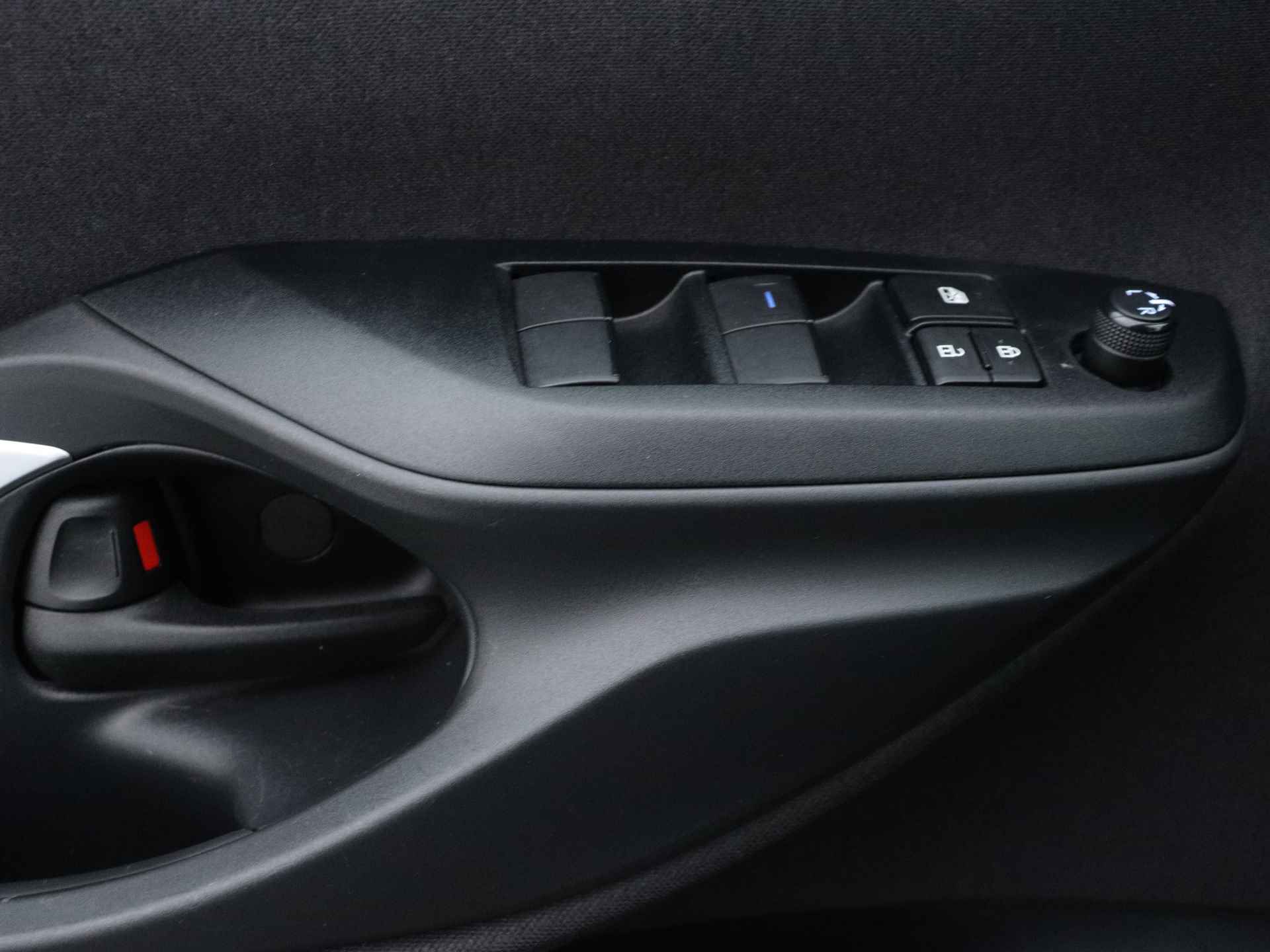 Toyota Yaris Cross 1.5 Hybrid Active Limited Automaat | Apple Carplay/Android Auto | Dealer onderhouden | - 33/42