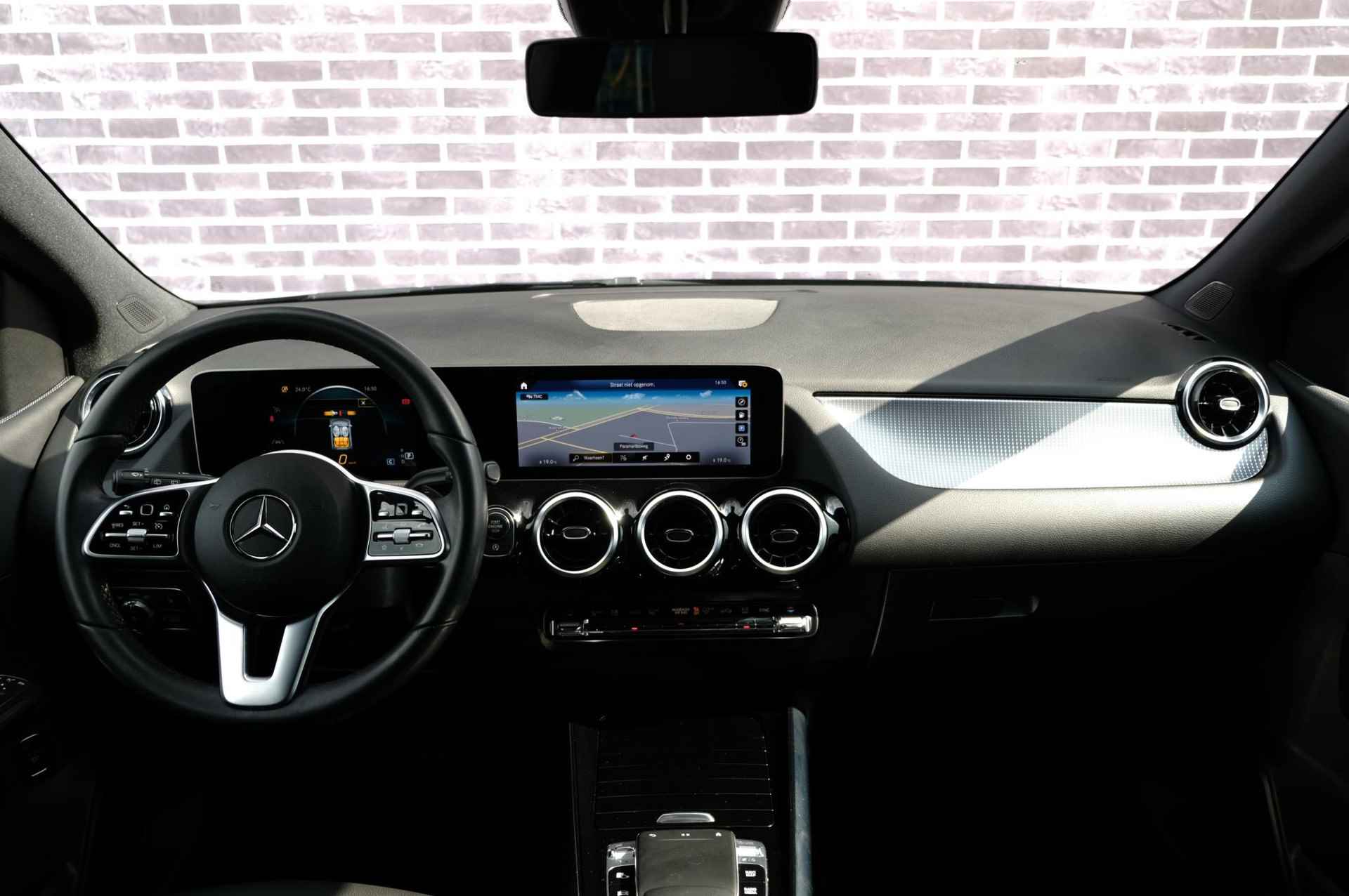Mercedes-Benz B-klasse 200 Business Solution Luxury | cruise control | comfortstoelen | parkeer assistent | sportstuur | Achteruitrijcamera - 3/34