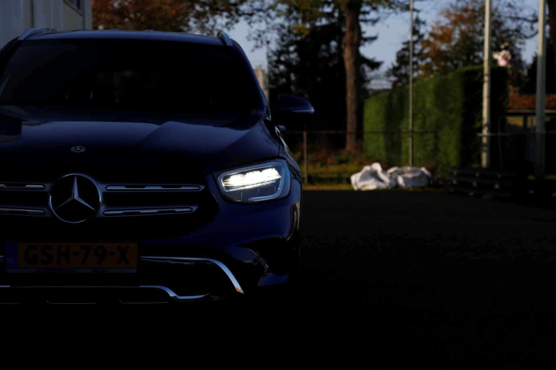 Mercedes-Benz GLC 300e PHEV Plug in 4MATIC*Perfect MB Onderh.*1ste Eig*BTW*ACC/Sfeer/Dodehoek/Keyless Entry+Go/Leder/Stoelverw./Elek Klep/LED/Appl - 27/63