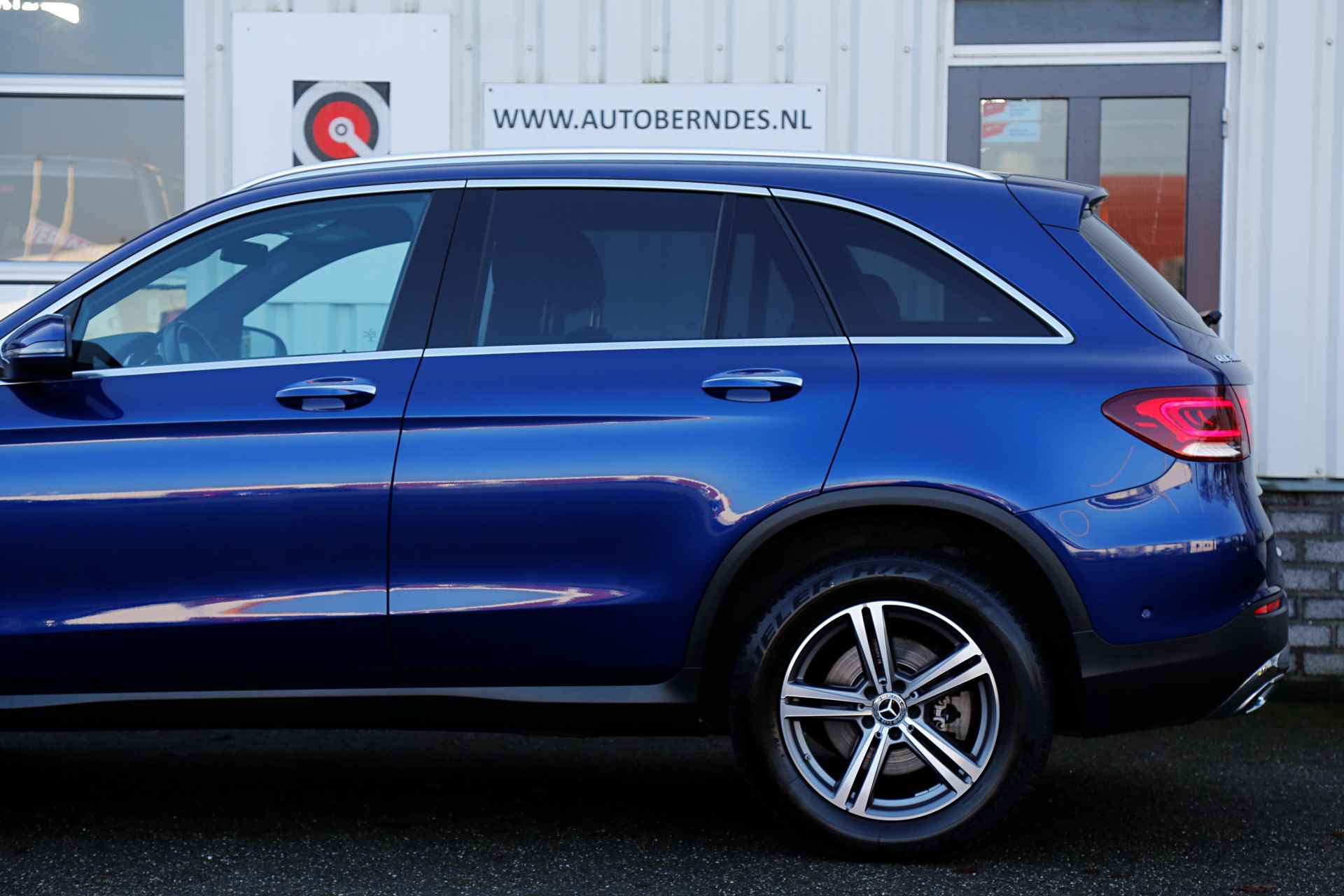 Mercedes-Benz GLC 300e PHEV Plug in 4MATIC*Perfect MB Onderh.*1ste Eig*BTW*ACC/Sfeer/Dodehoek/Keyless Entry+Go/Leder/Stoelverw./Elek Klep/LED/Appl - 49/63