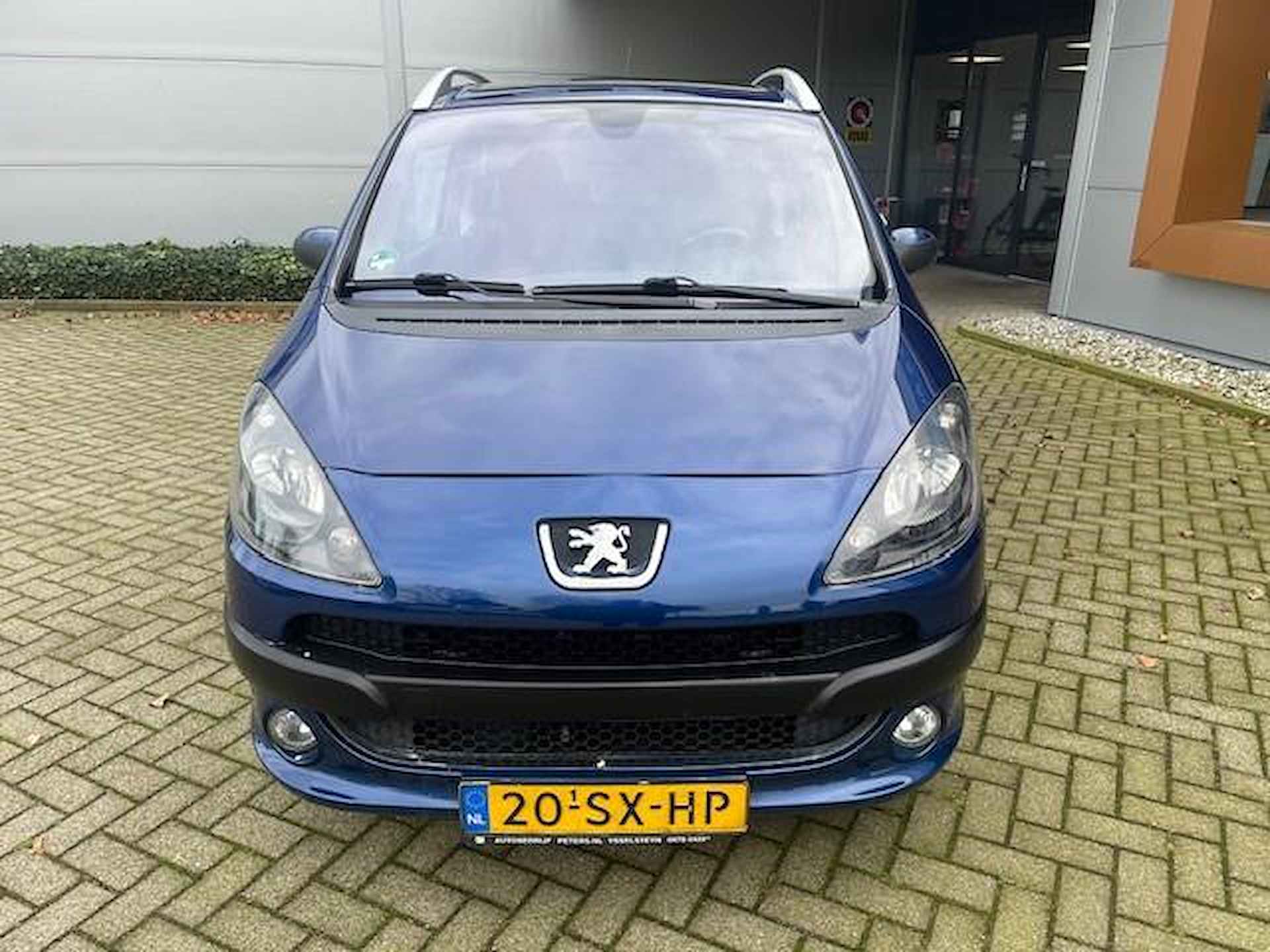 Peugeot 1007 1.6-16V Sesam Sporty | Nieuwe APK - 8/22