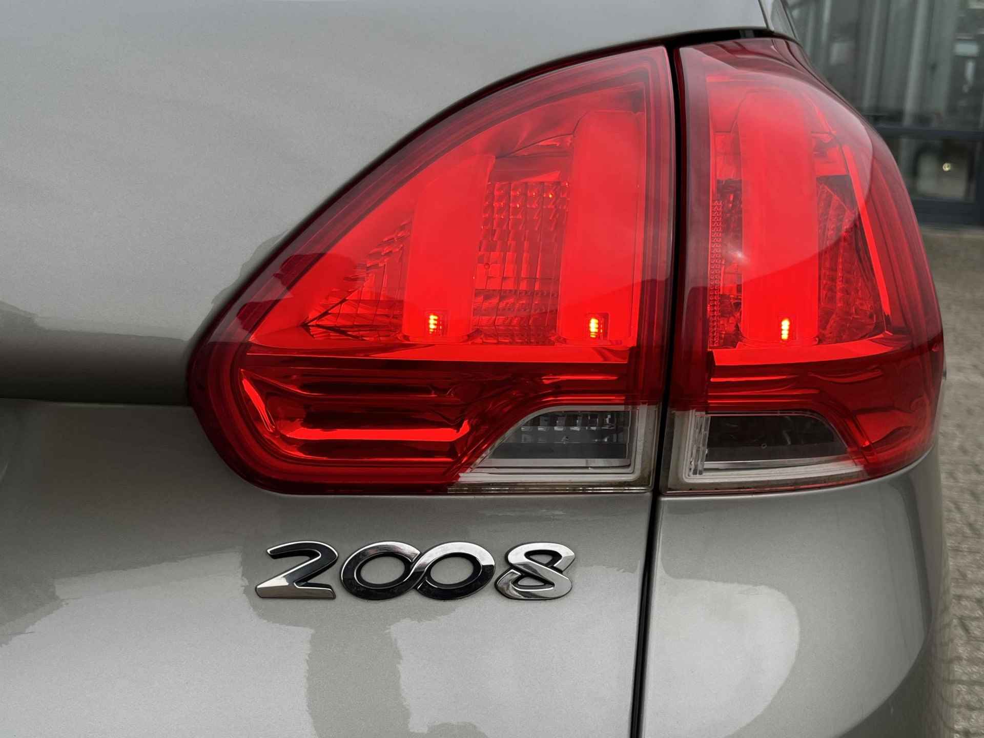 Peugeot 2008 1.2 VTi Allure | NL Auto/Voll.Historie/Navi/Camera/Clima/Cruise/Trekhaak Afneembaar - 36/66