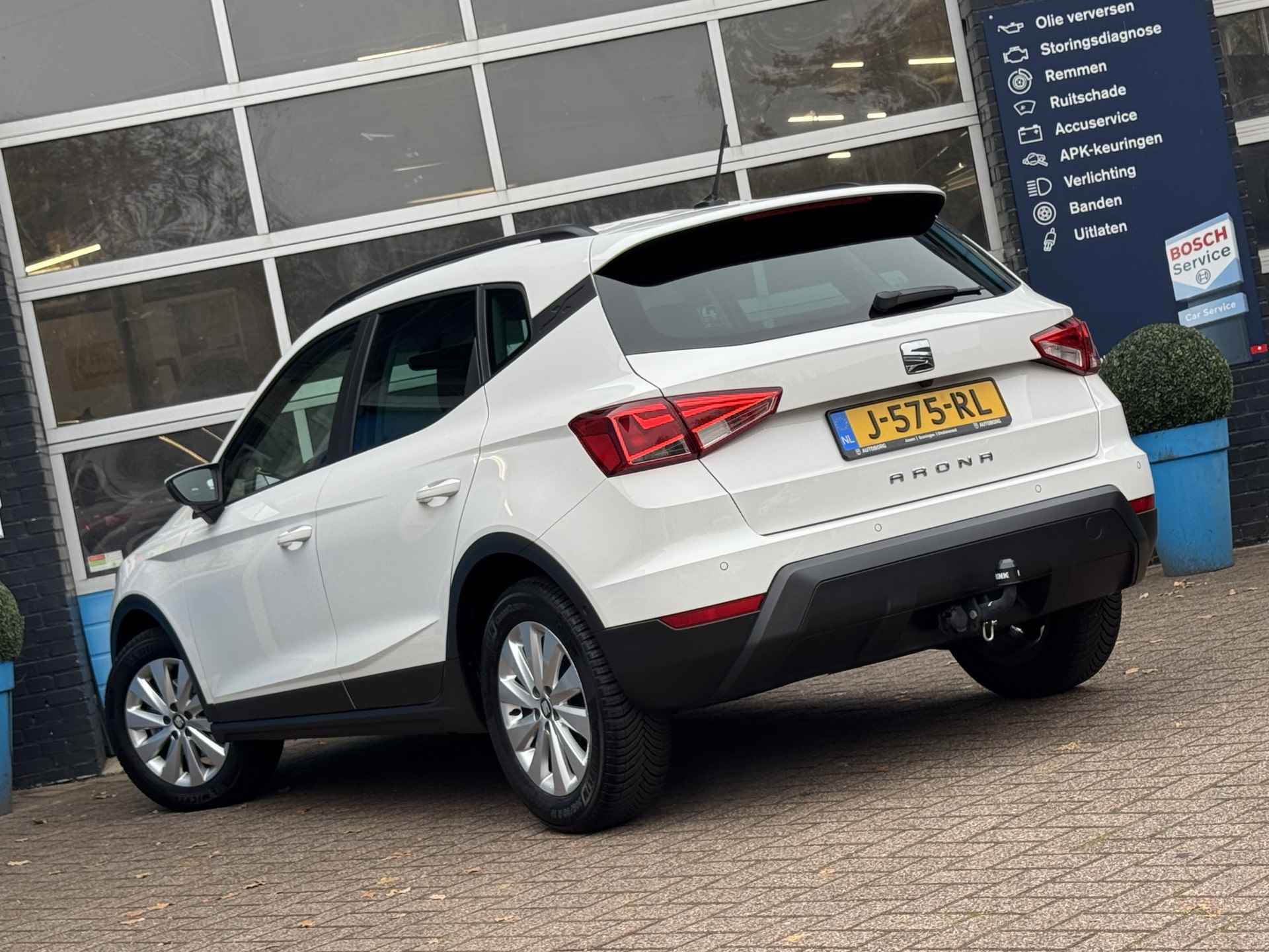 SEAT Arona 1.0 TSI Style Business Intense | Achteruitrijcamera | Trekhaak | Navigatie | Apple Carplay | Rijklaar + 12 Maand BOVAG Garantie - 51/55