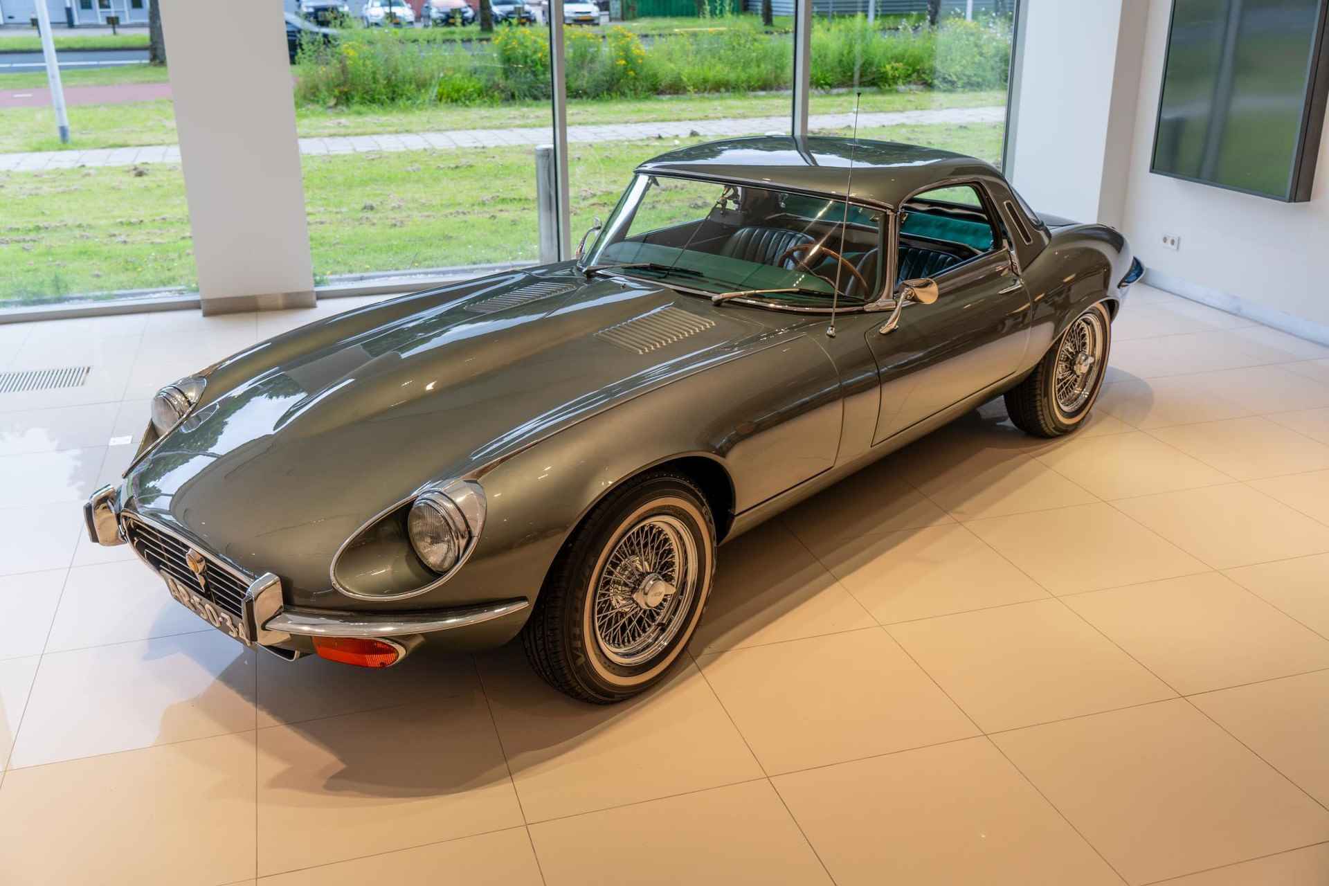 Jaguar E-Type 5.3 V12 Roadster - 6/35