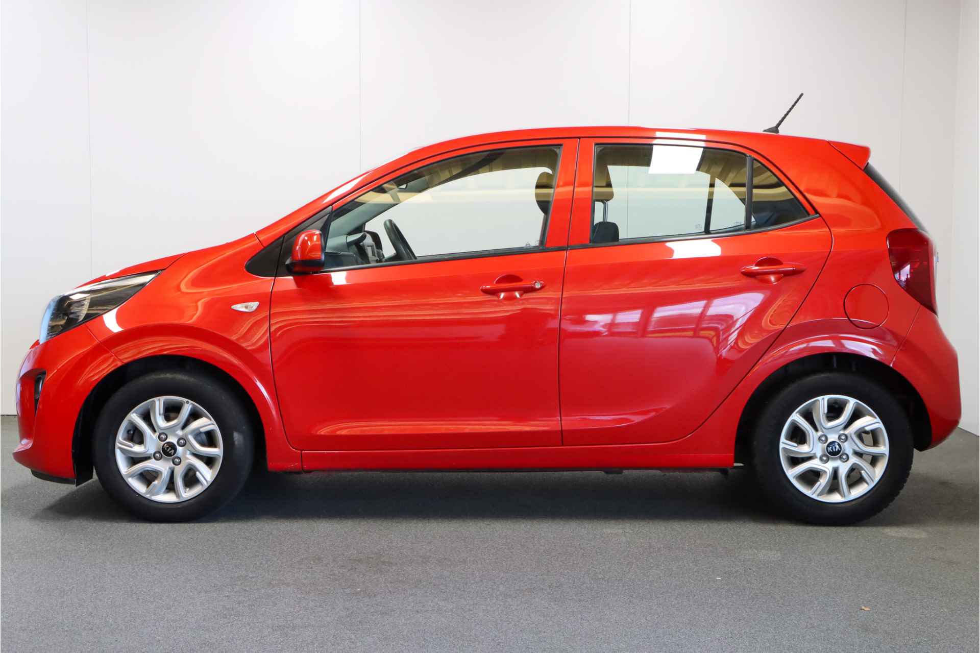 Kia Picanto 1.0 CVVT EconomyPlusLine - 2/36