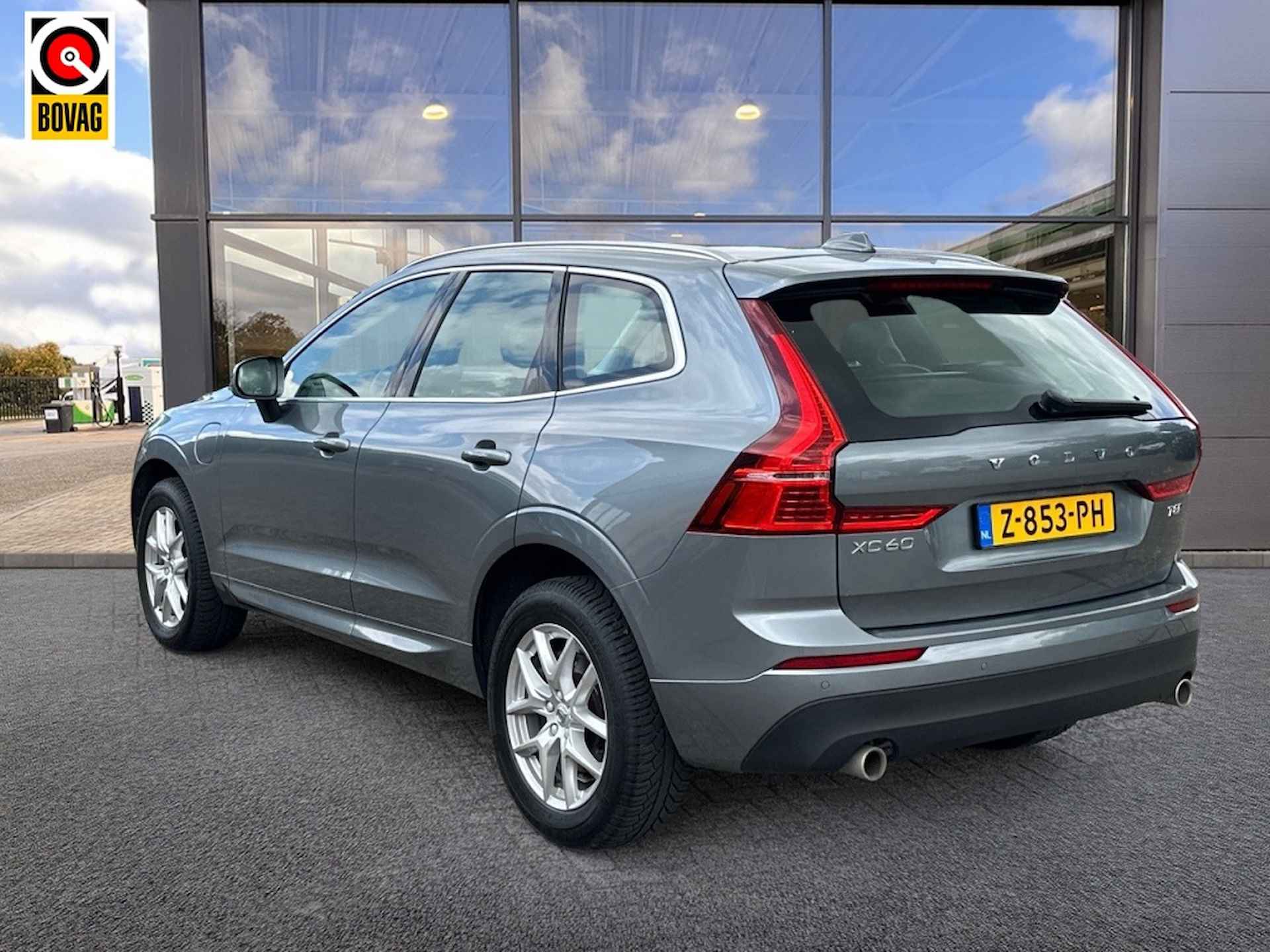 Volvo XC60 2.0 T8 TE AWD Momentum Pro/Panorama/Head up/elektrische achterkl - 7/38