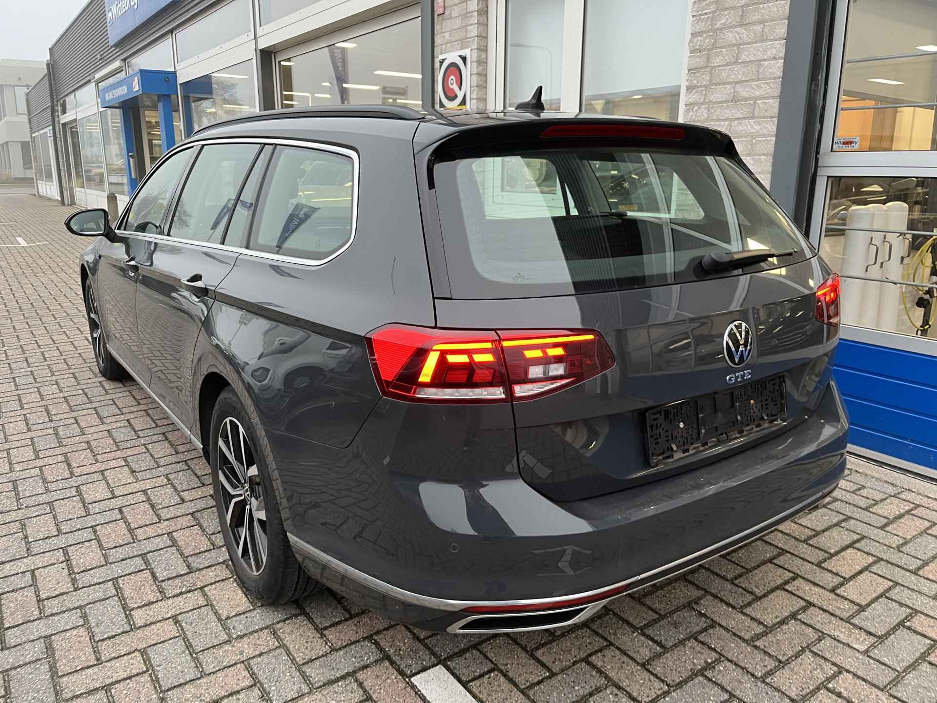 Volkswagen Passat Variant 1.4 TSI PHEV GTE Business / AUTOMAAT/ CAMERA/ PARK. SENSOREN/ LED/ ERGO COMFORT/ STOELVERWARM./ DIGITAL DASHBOARD/ ADAPT. CRUISE/ APP-CONNECT/ NAVI/ CLIMA/ DAB/ 17" LMV - 3/25