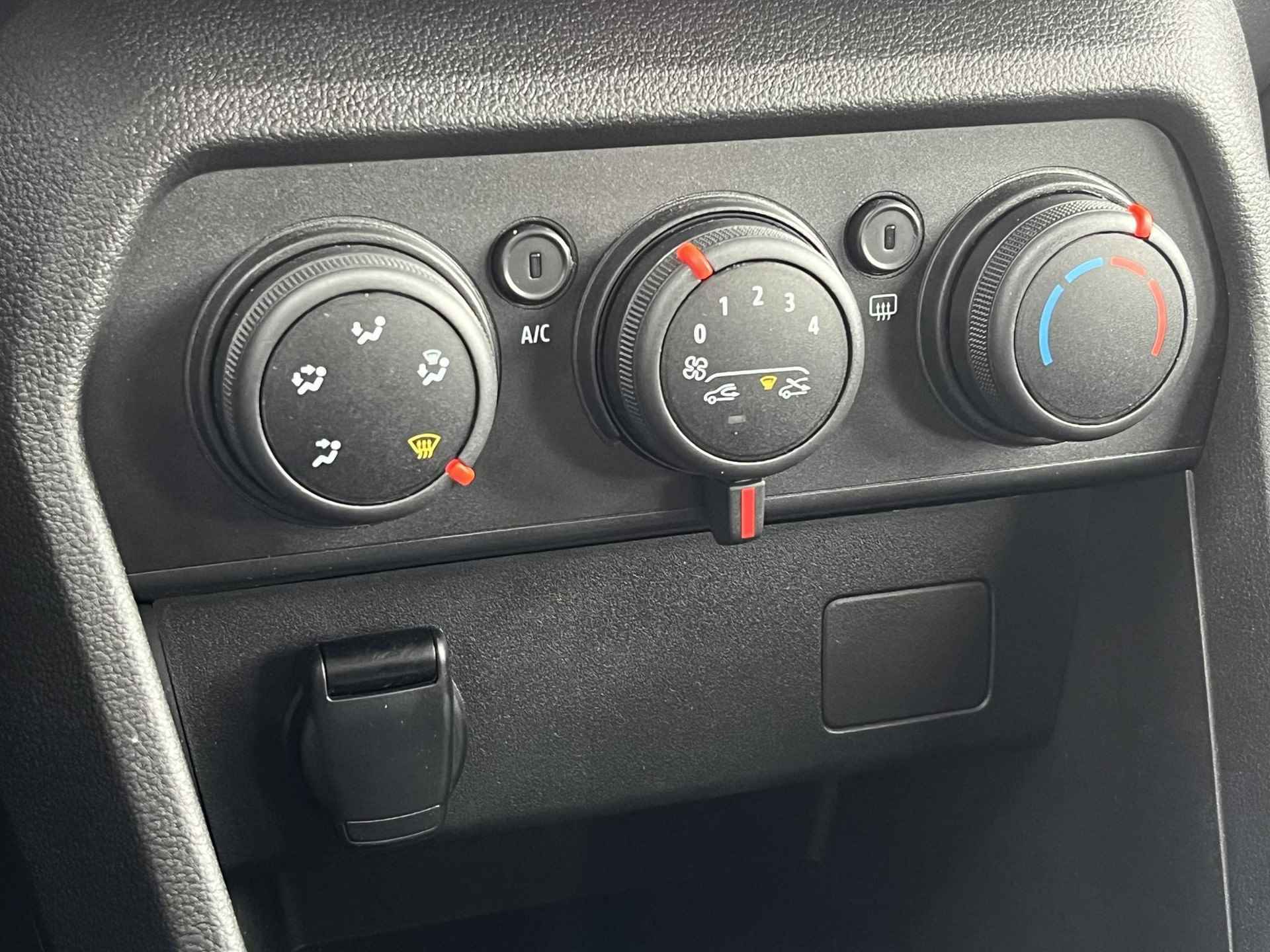 Dacia Sandero Stepway 1.0 TCe 100 Bi-Fuel Comfort / Apple carplay & Android auto / Cruise control / Airconditioning / Licht- en regensensor - 16/45