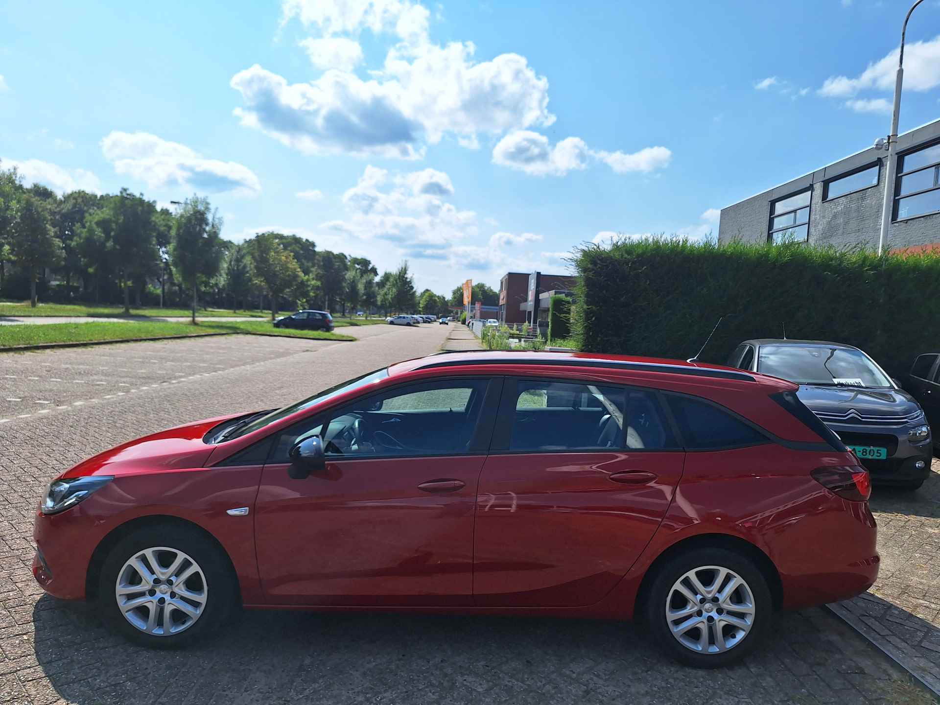 Opel Astra Sports Tourer 1.2 Business Edition - 8/27