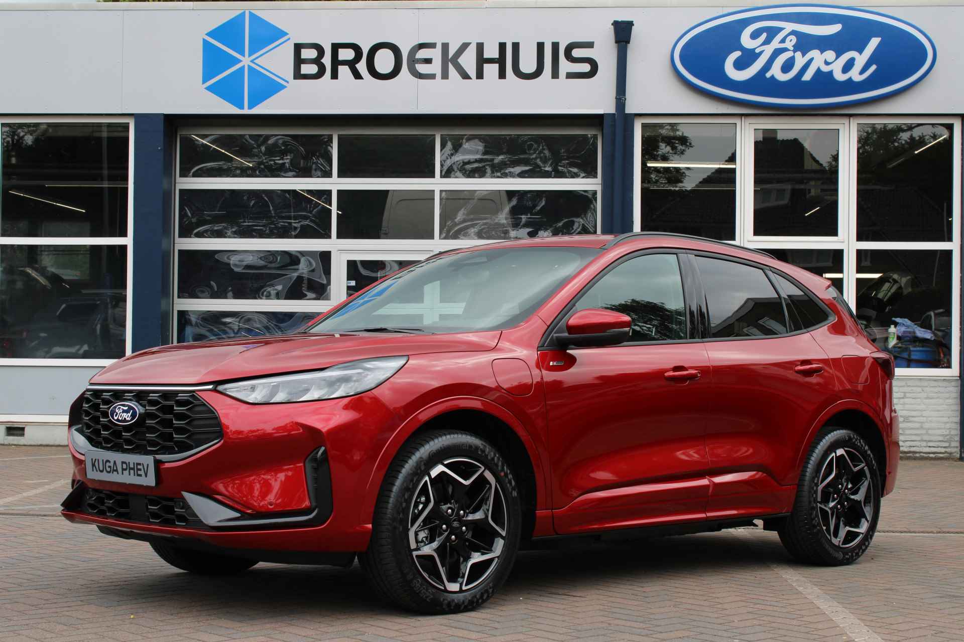 Ford Kuga 2.5 PHEV ST-LINE | DIRECT LEVERBAAR! | WINTERPACK | 19'' LMV | STANDVERWARMING | CAMERA | NIEUW! | - 1/39