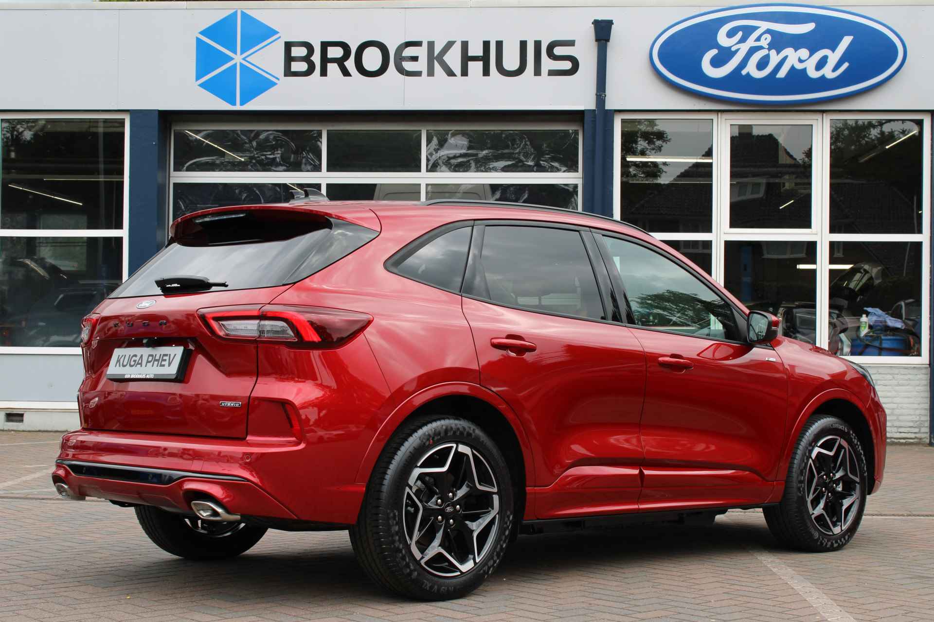 Ford Kuga 2.5 PHEV ST-LINE | DIRECT LEVERBAAR! | WINTERPACK | 19'' LMV | STANDVERWARMING | CAMERA | NIEUW! | - 4/39