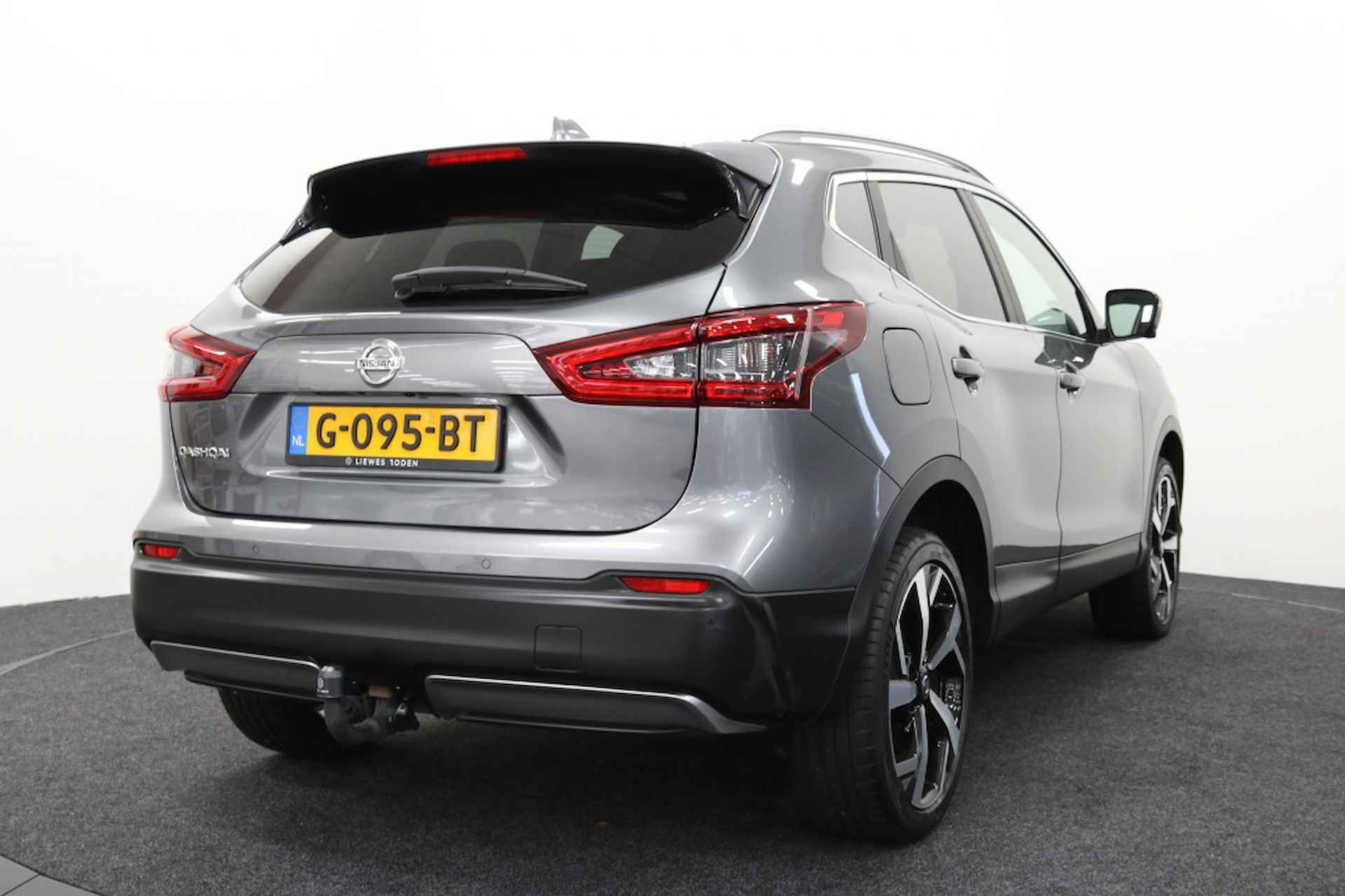 Nissan Qashqai 1.3 DIG-T (140pk) Tekna (+ Trekhaak) - 8/34