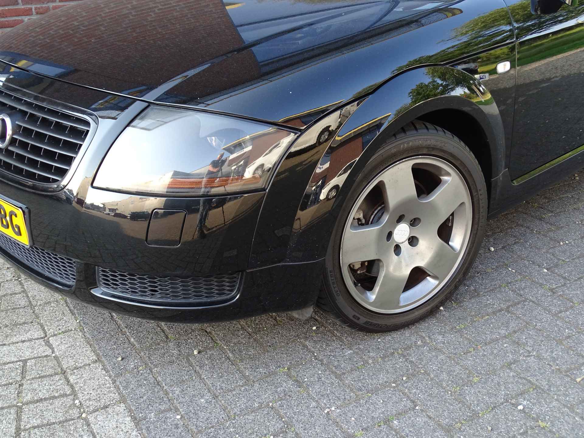 Audi TT Roadster 1.8 5V Turbo quattro - 13/32