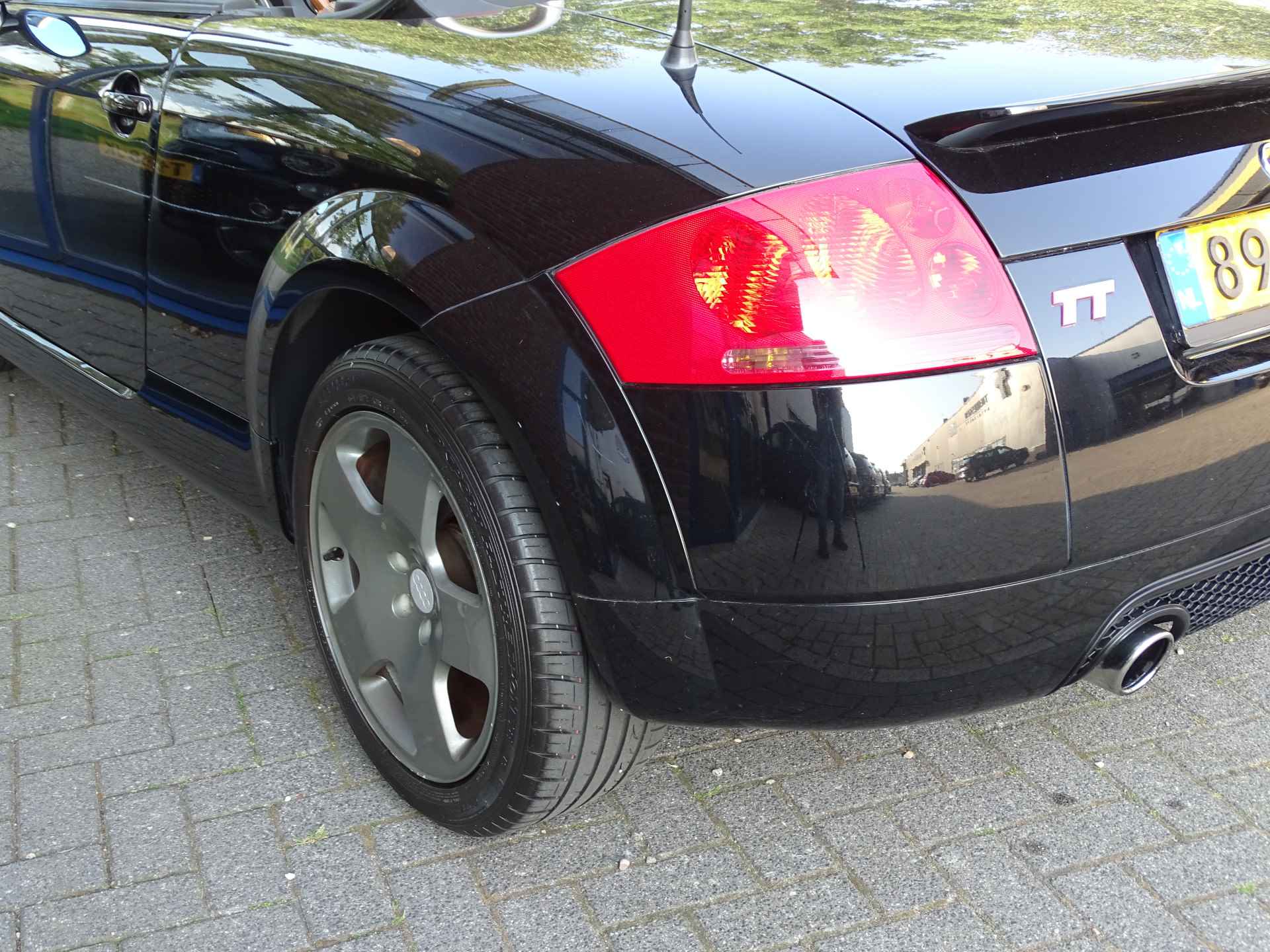 Audi TT Roadster 1.8 5V Turbo quattro - 14/32