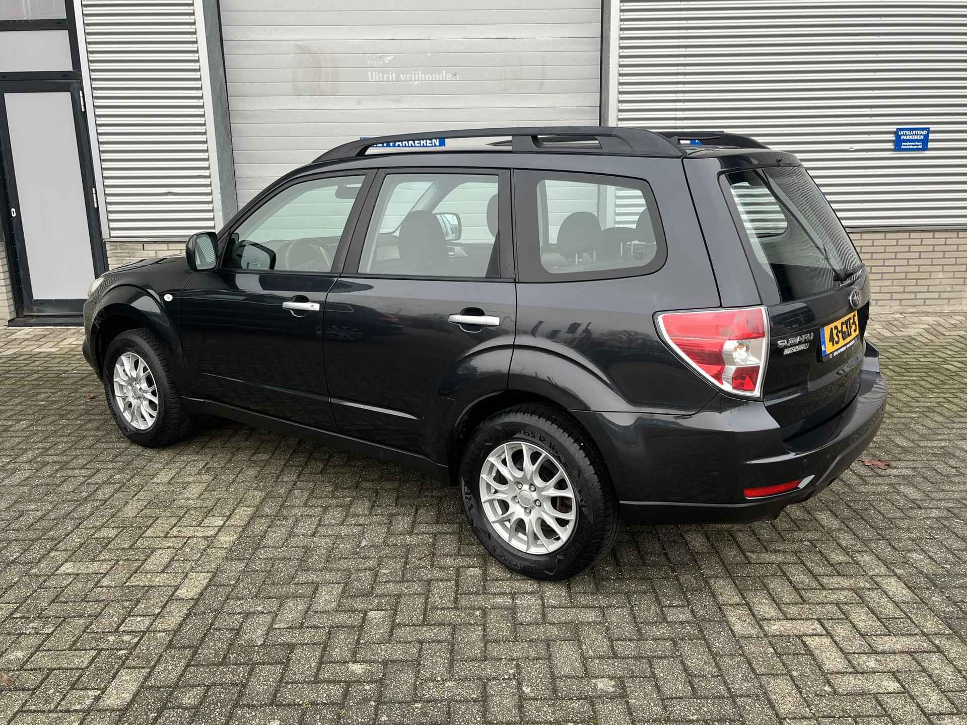 Subaru Forester 2.0 Luxury | All seasonbanden | Dealeronderhouden!!| Lage km stand| Keurige auto! - 2/26