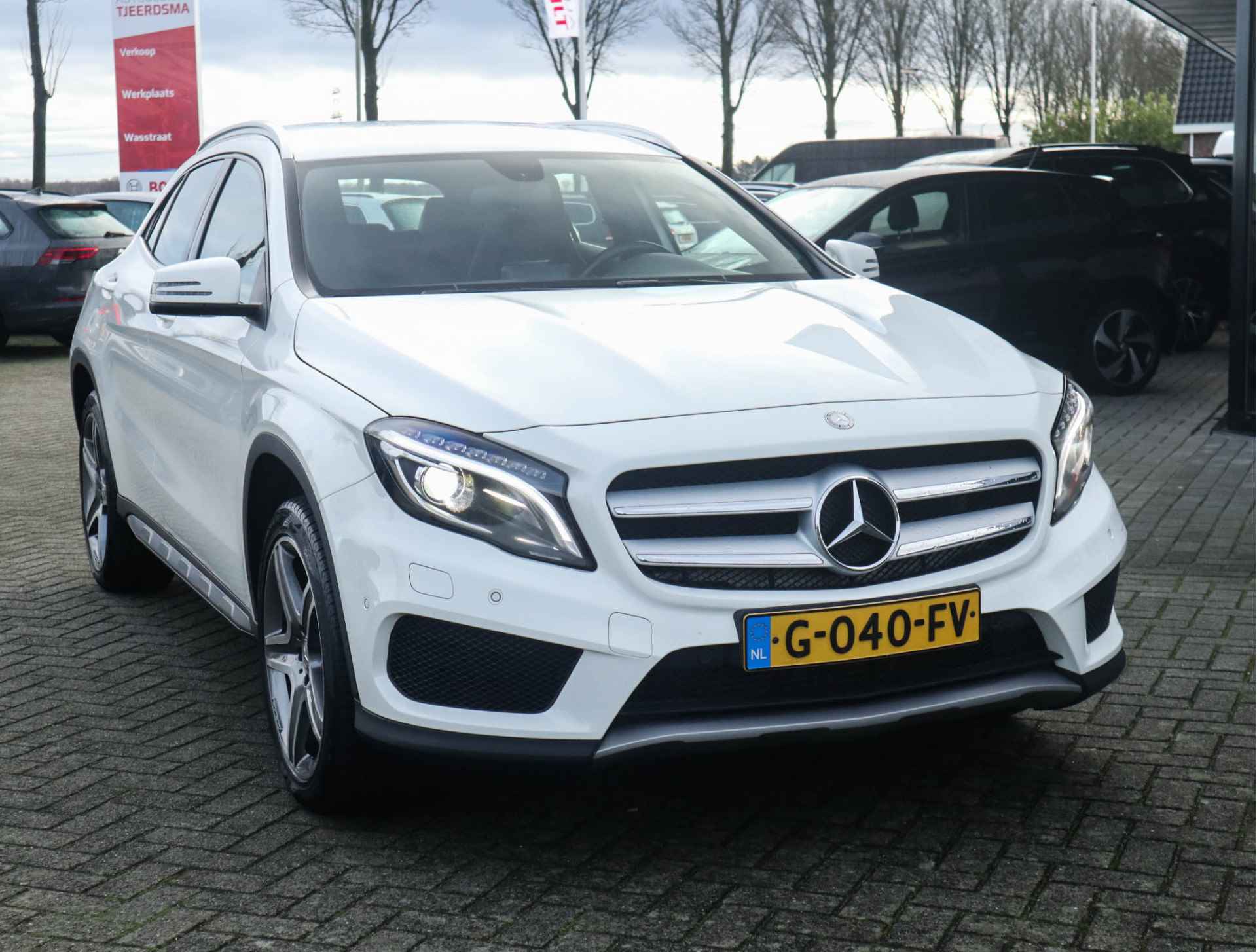 Mercedes-Benz GLA 200 Prestige AMG Navi/Clima/Cruise/Stoelverw/PDC - 20/27