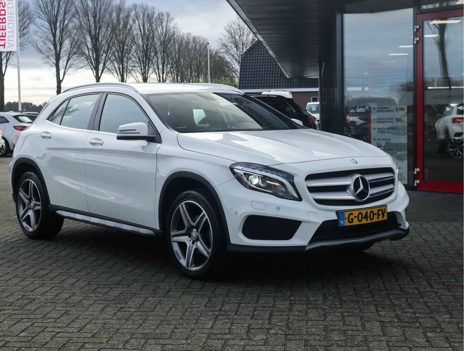 Mercedes-Benz GLA 200 Prestige AMG Navi/Clima/Cruise/Stoelverw/PDC - 24/27