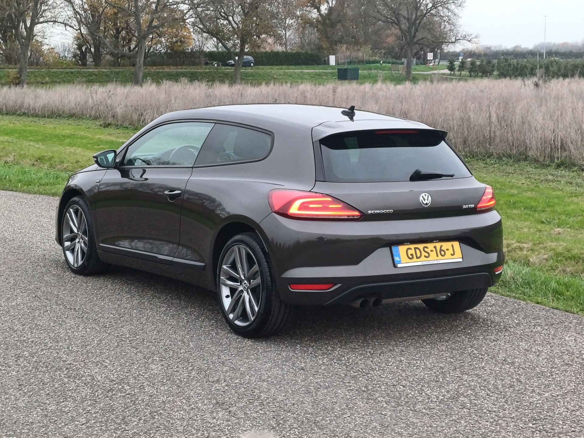 Volkswagen Scirocco 2.0 16v TSI ALLSTAR /2.0 TSI/Lage Km/Navi/Cruise/1/2 leer/Xenon/Camera/ - 9/48