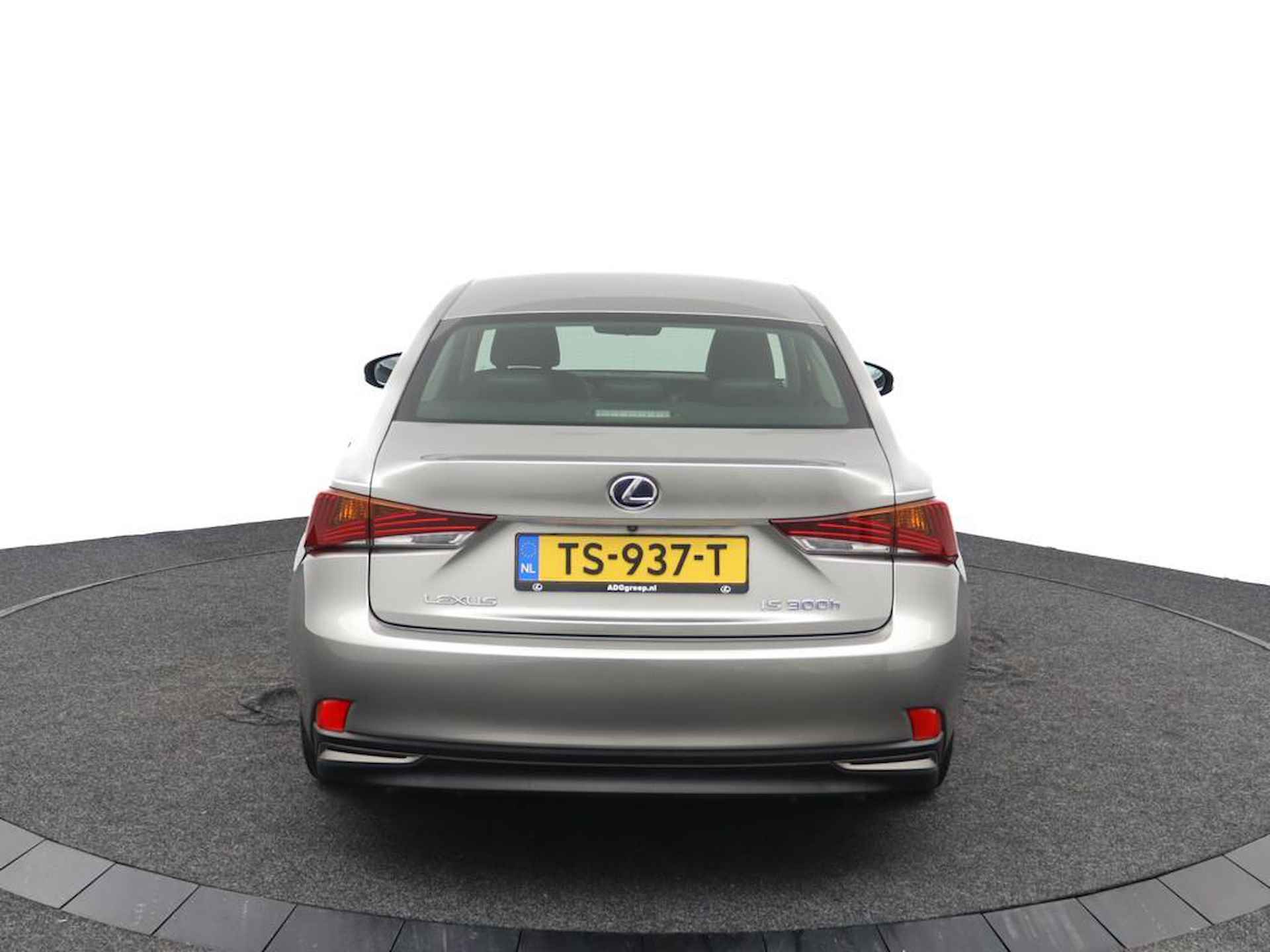 Lexus IS 300h Hybrid Business Line | Stoelverwarming | Regensensor | Achteruitrijcamera - 32/42