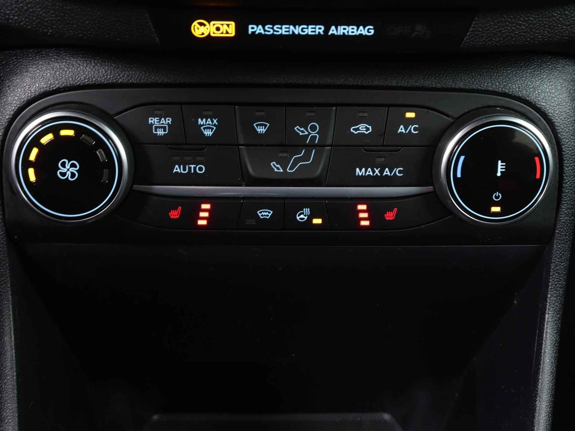 Ford Fiesta 1.0 EcoBoost Hybrid ST-Line | 125PK | Rijklaar! | Navigatie | Parkeersensoren | Climate control | Keyless entry - 12/20