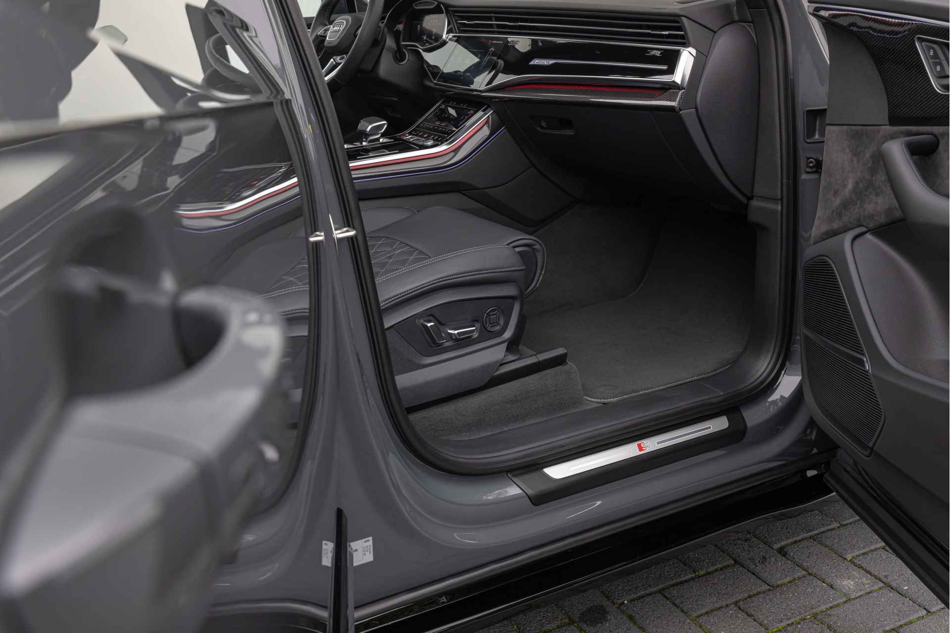 Audi SQ7 4.0 TFSI 507pk Quattro Pano S-stoelen B&O Standkachel Carbon Trekhaak - 17/40