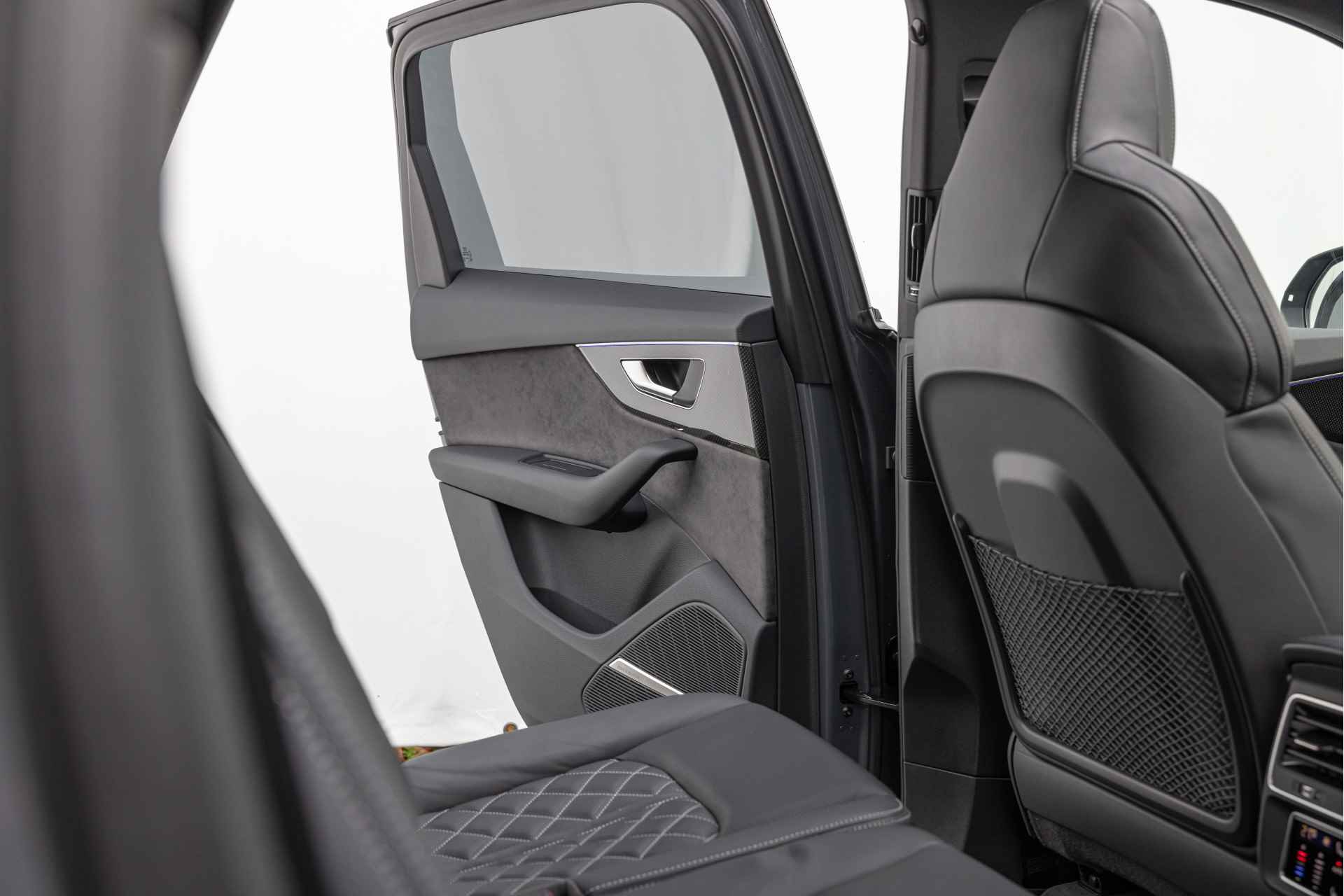 Audi SQ7 4.0 TFSI 507pk Quattro Pano S-stoelen B&O Standkachel Carbon Trekhaak - 21/40