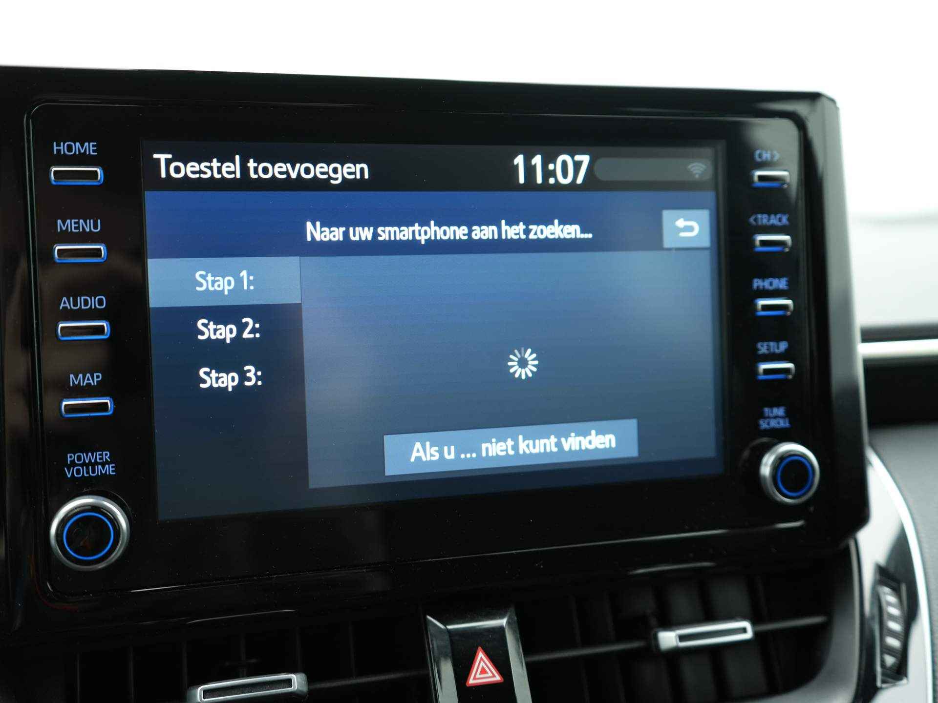 Toyota Corolla Touring Sports 1.8 Hybrid Business Plus - All seasonbanden - Automaat - Hybride - 14/27