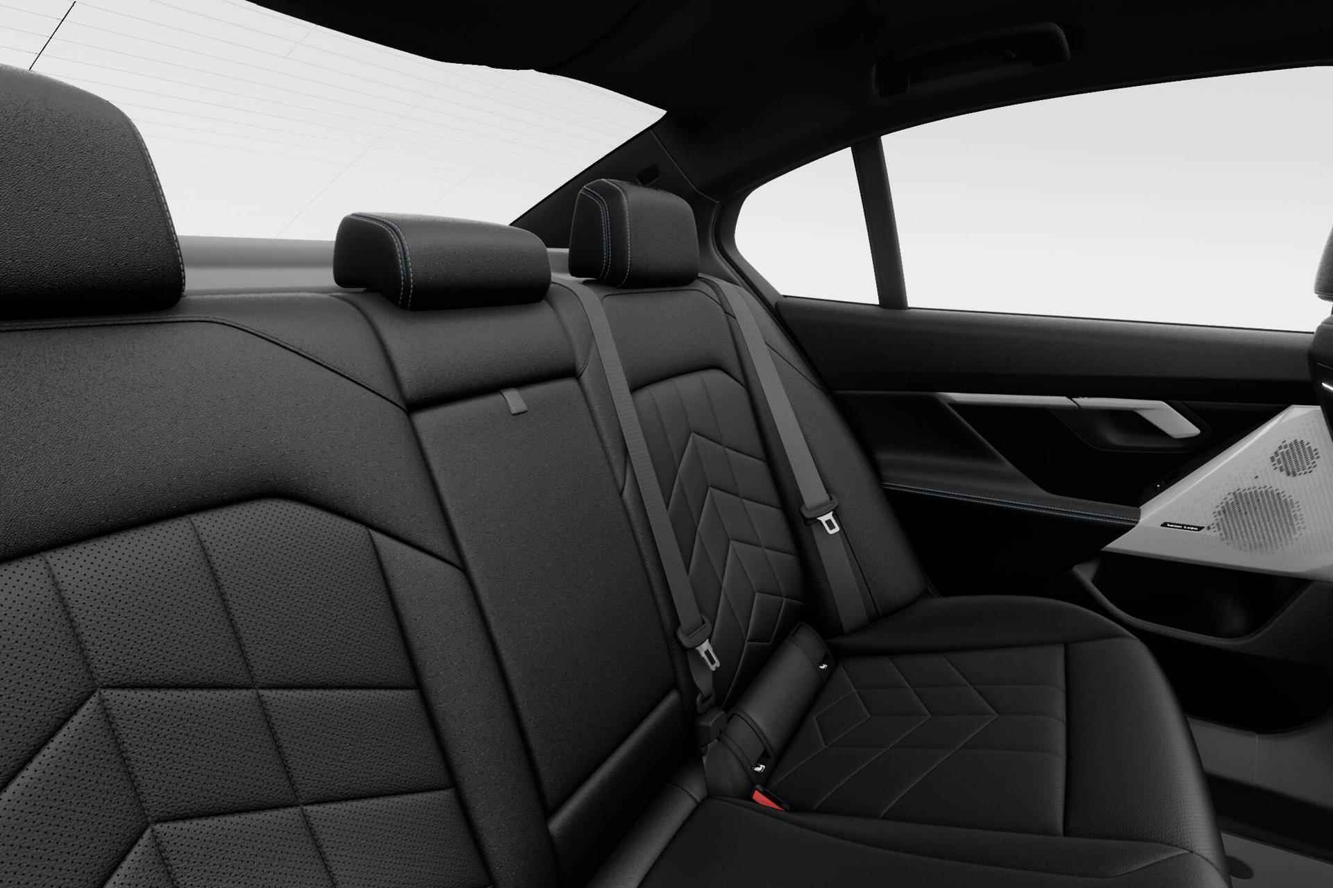 BMW i5 Sedan eDrive40 M Sport Edition 84 kWh | Comfortstoelen voor | Glazen panoramadak - 17/20