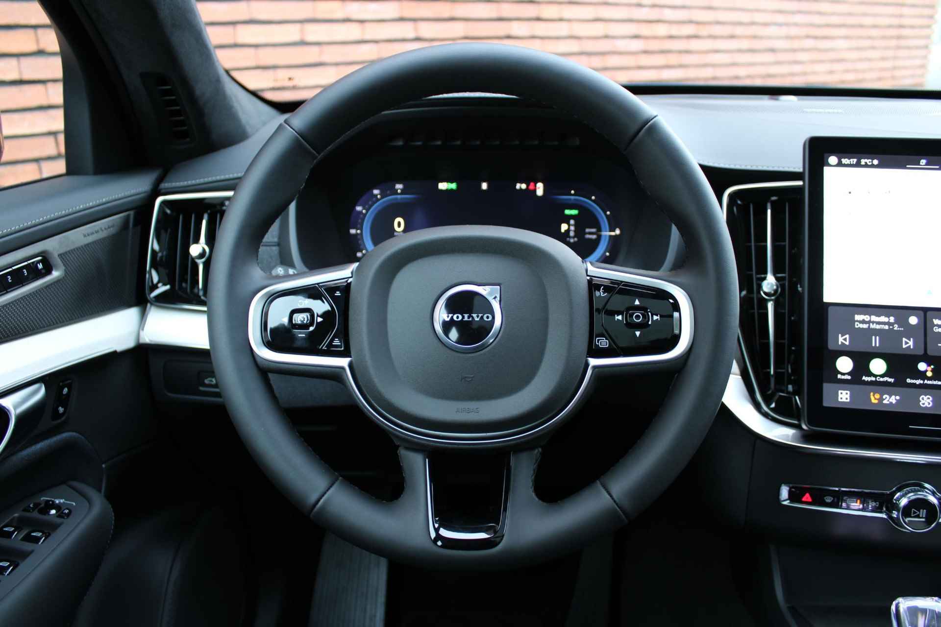 Volvo XC90 T8 Plug-in hybrid AWD Ultra Dark Facelift!, 360 graden camera, Harman & Kardon audiosysteem, Adaptive cruise control, Panoramisch dak, Head-up display, Lichtmetalen velgen 21'' - 6/26