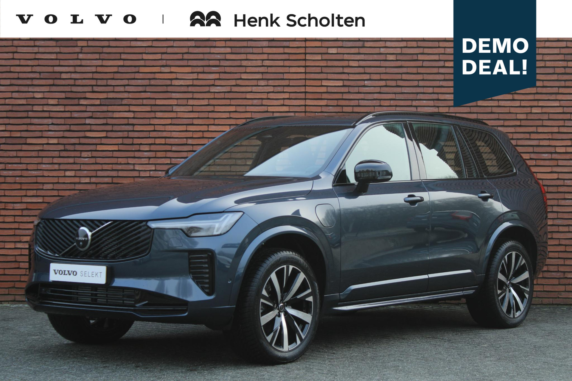 Volvo XC90 T8 Plug-in hybrid AWD Ultra Dark Facelift!, 360 graden camera, Harman & Kardon audiosysteem, Adaptive cruise control, Panoramisch dak, Head-up display, Lichtmetalen velgen 21''