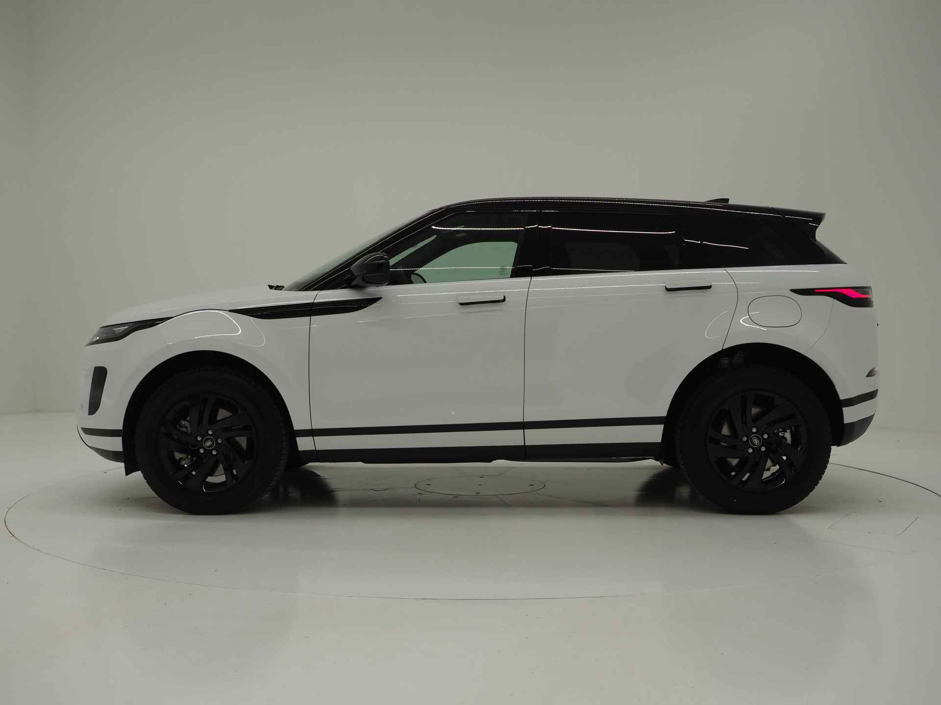 Land Rover Range Rover Evoque 1.5 P270e PHEV AWD S Limited Edition | Schuif-kanteldak | Black Exteriorpack | Adaptive Cruisecontrol | - 4/31