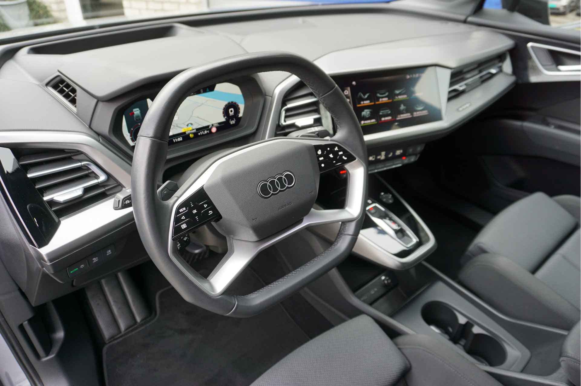 Audi Q4 e-tron 40 77 kWh 150kW Sonos Led Launch edition Advanced Plus - 15/35