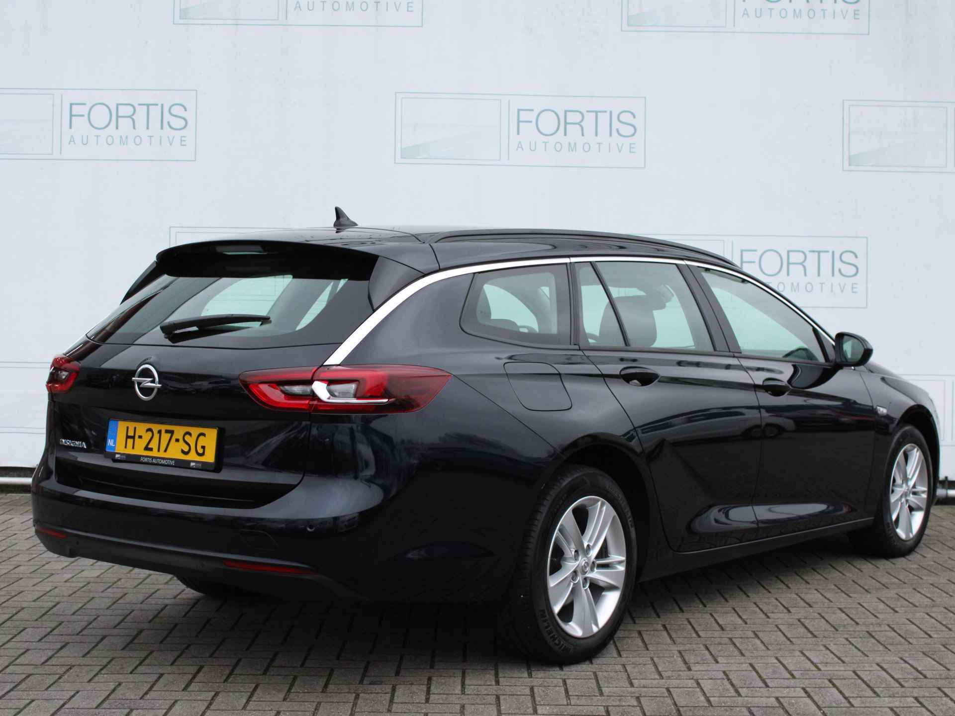 Opel Insignia Sports Tourer 1.5 Turbo Business NL AUTO | CARPLAY | CRUISE | - 3/34