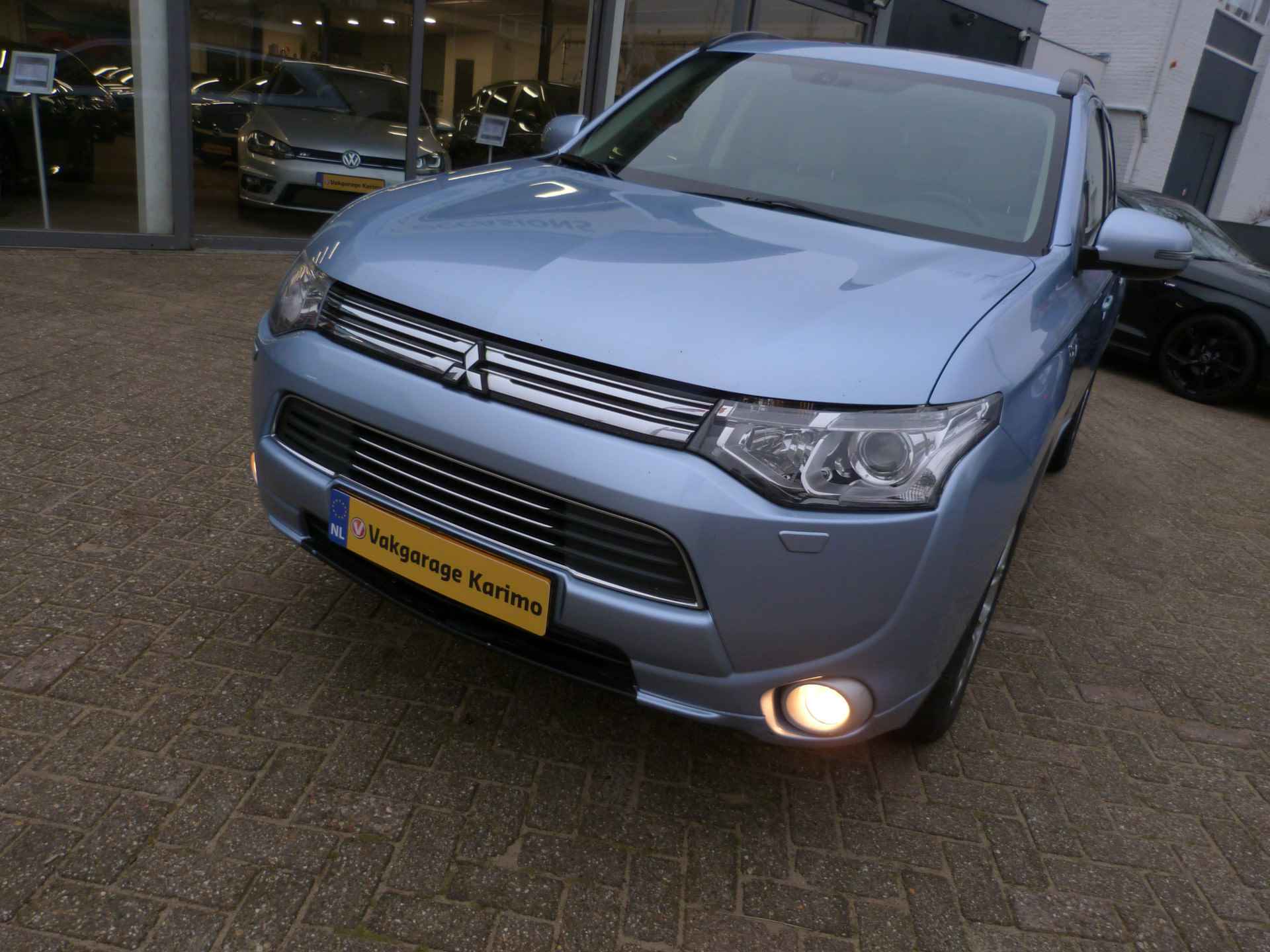 Mitsubishi Outlander 2.0 PHEV Instyle 4WD - 4/30