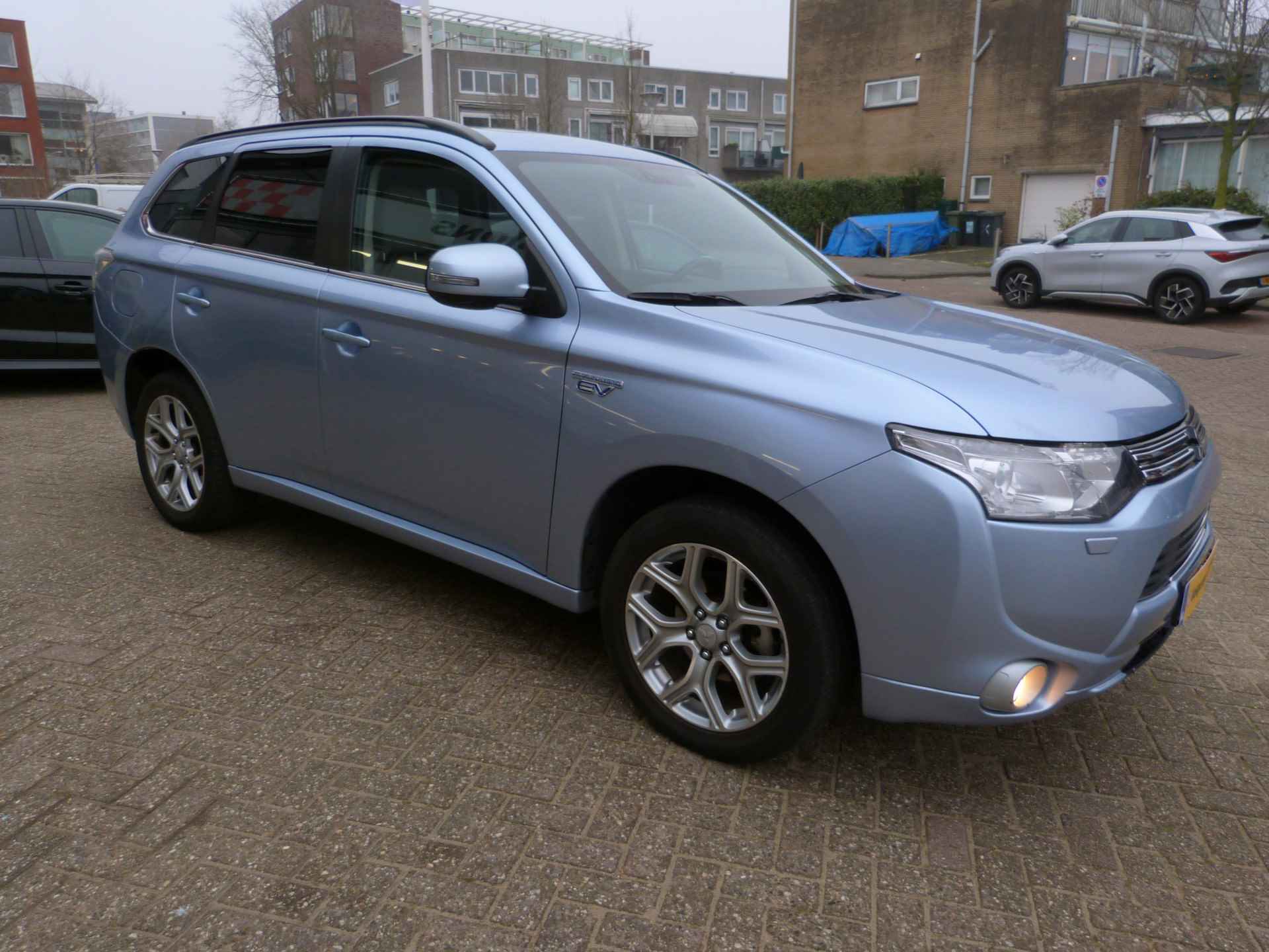 Mitsubishi Outlander 2.0 PHEV Instyle 4WD - 6/30