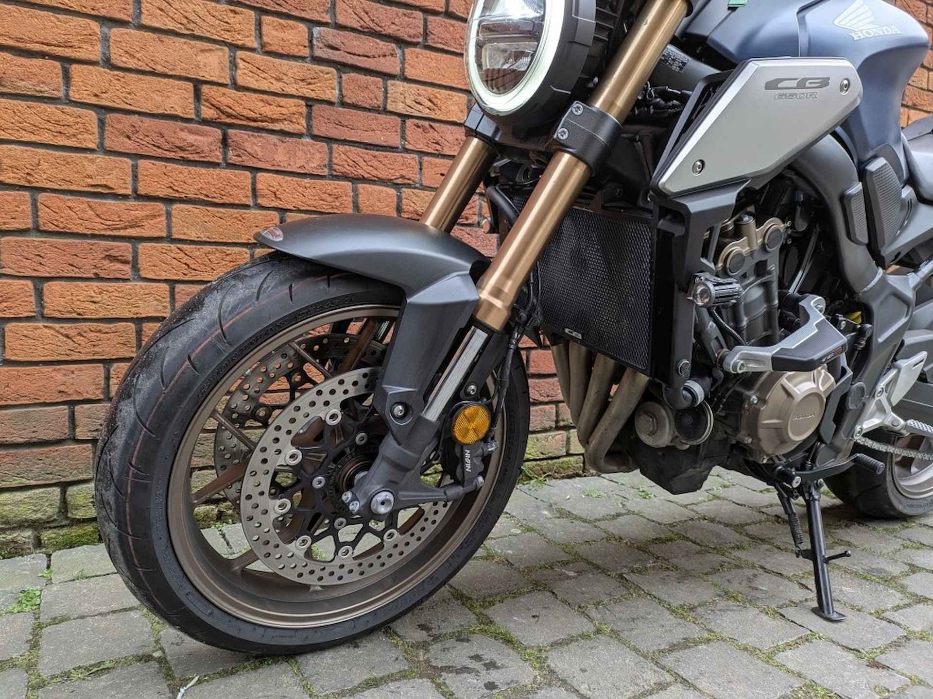 Honda CB 650 R - 3/13