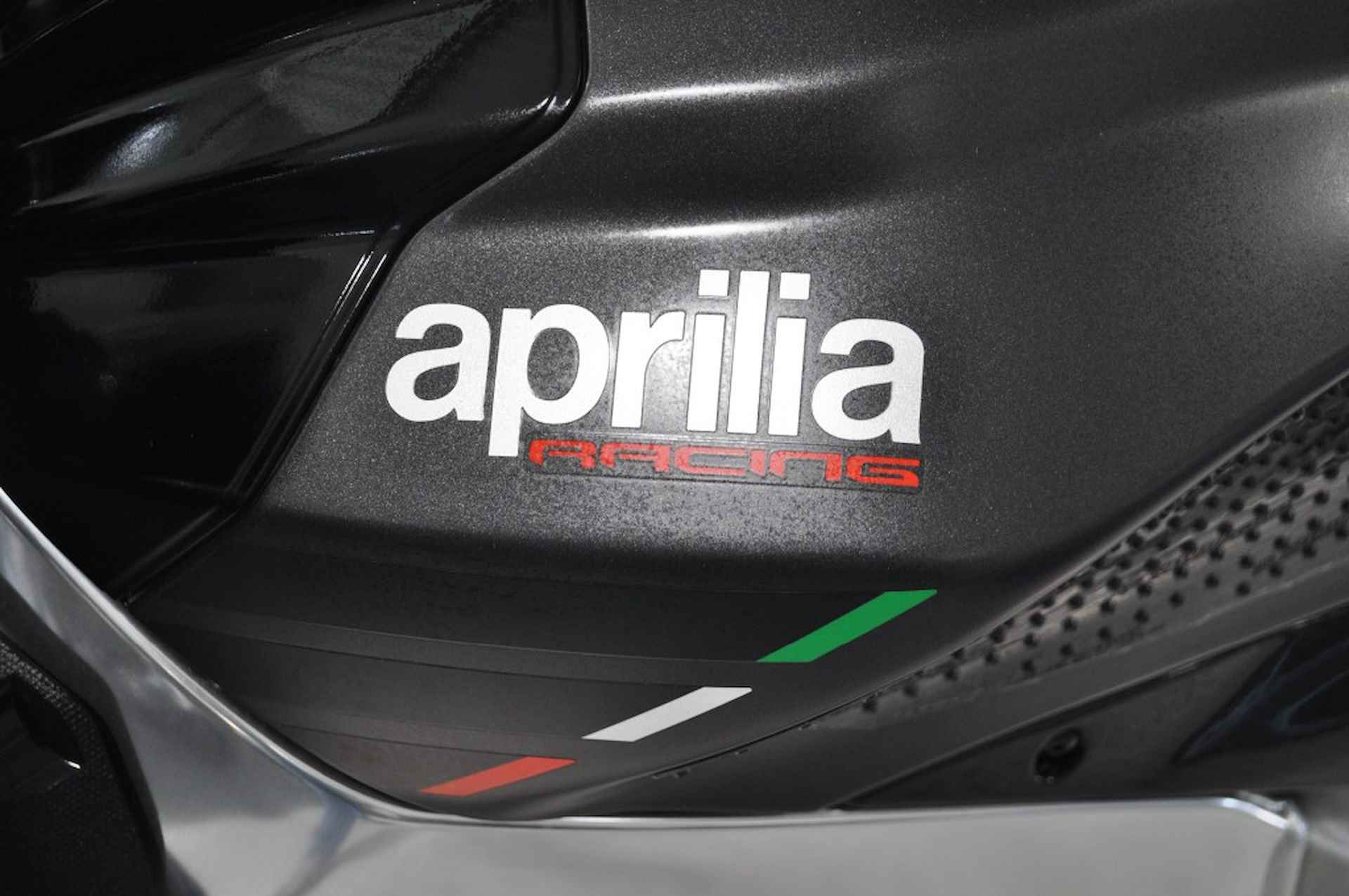 APRILIA Rsv 4 SPECIAL - 27/29